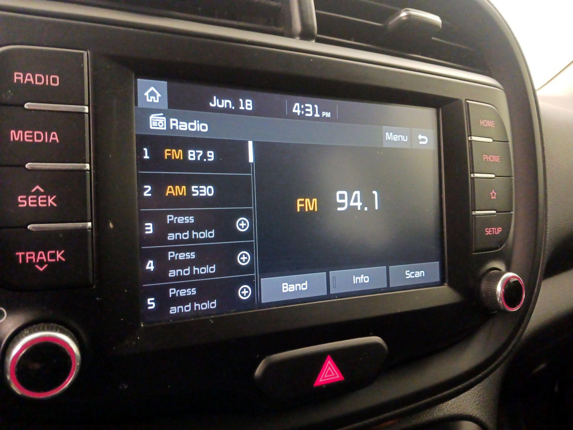 Thumbnail: 2020 Kia Soul - 15