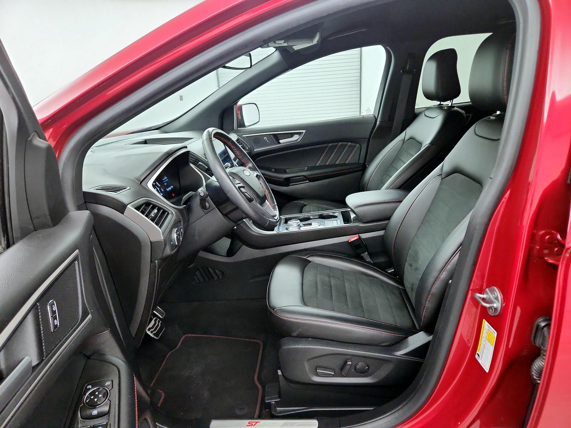 Thumbnail: 2021 Ford Edge - 9