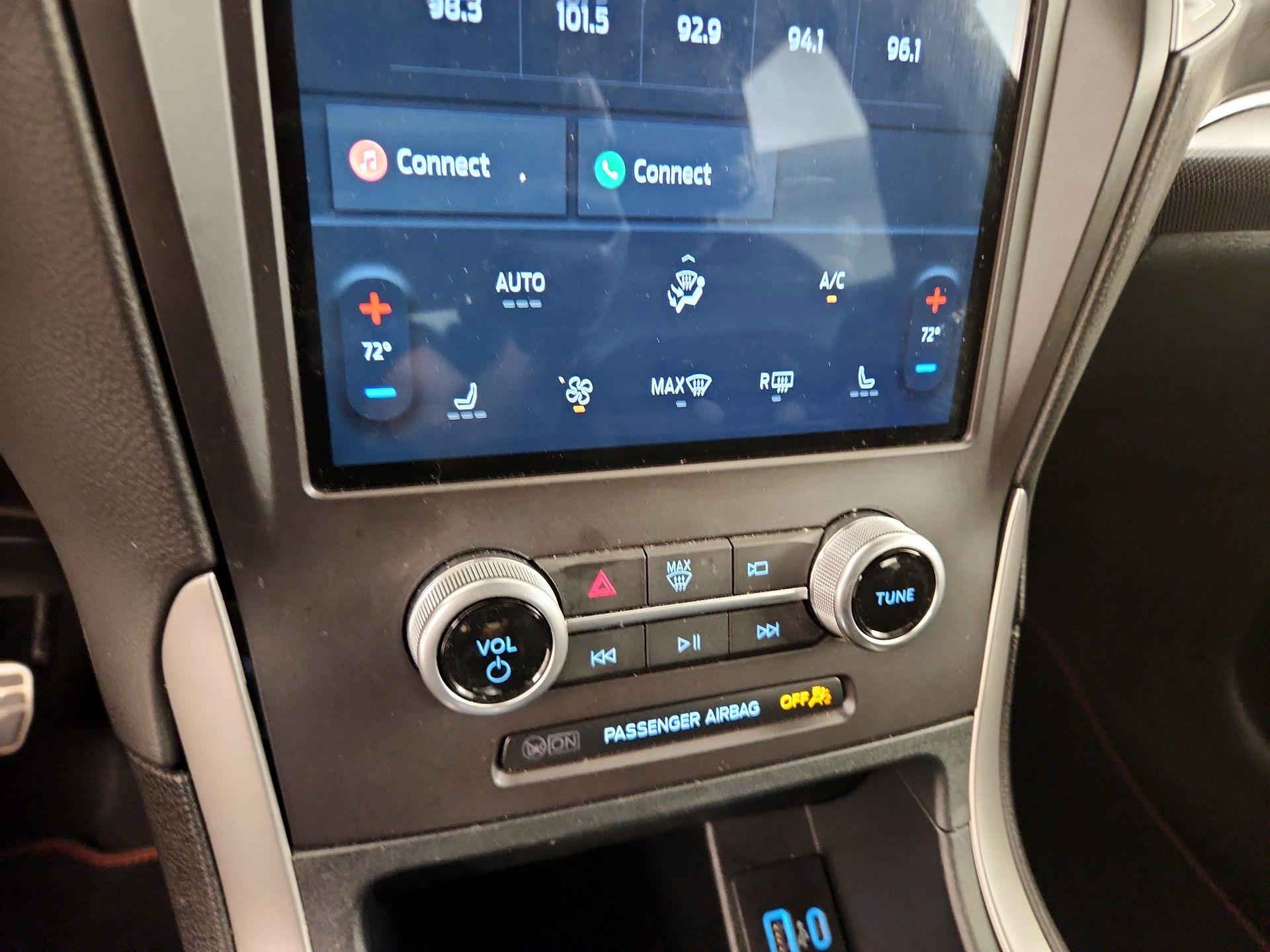 Thumbnail: 2021 Ford Edge - 14
