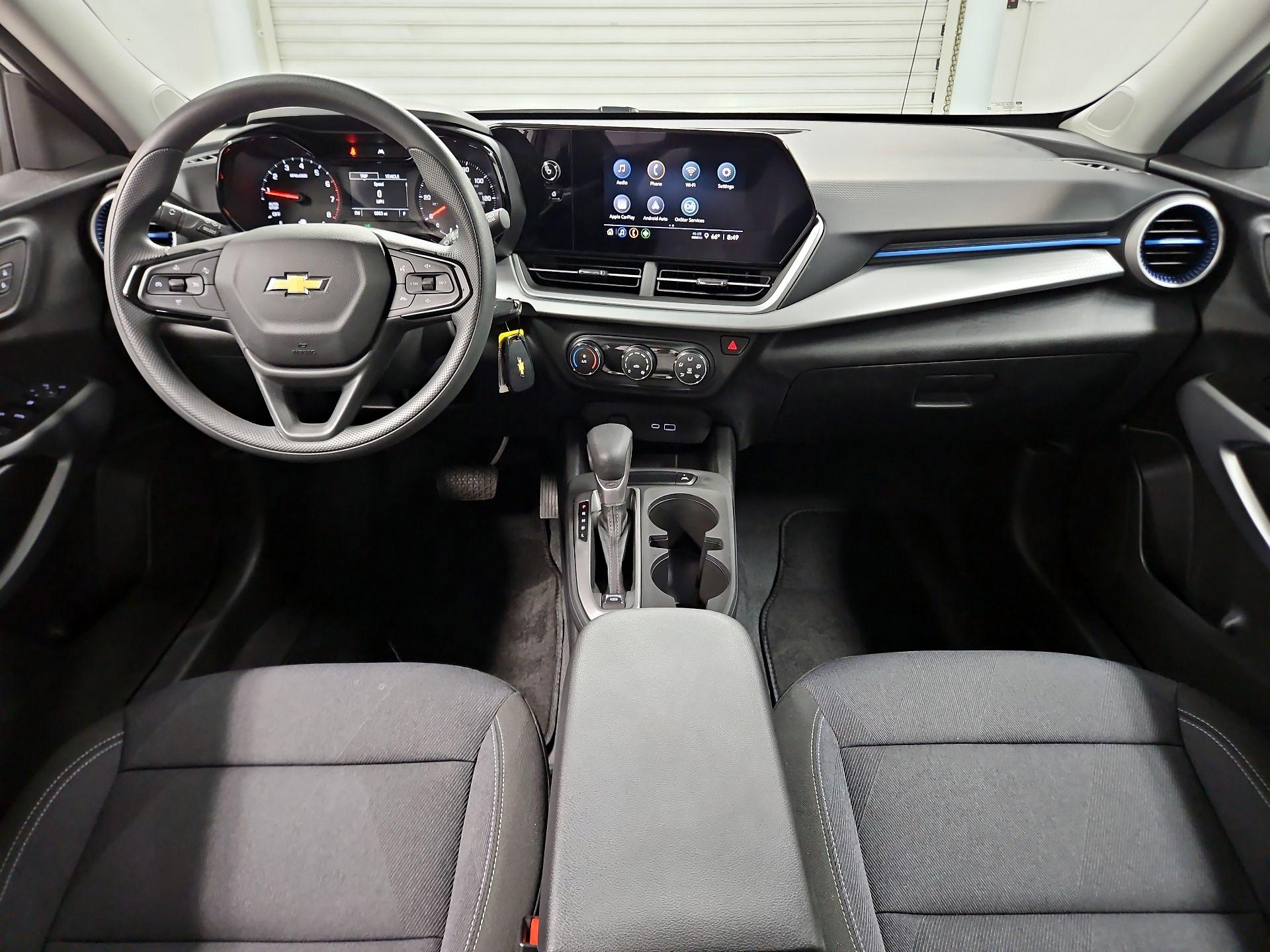 Thumbnail: 2025 Chevrolet Trax - 9