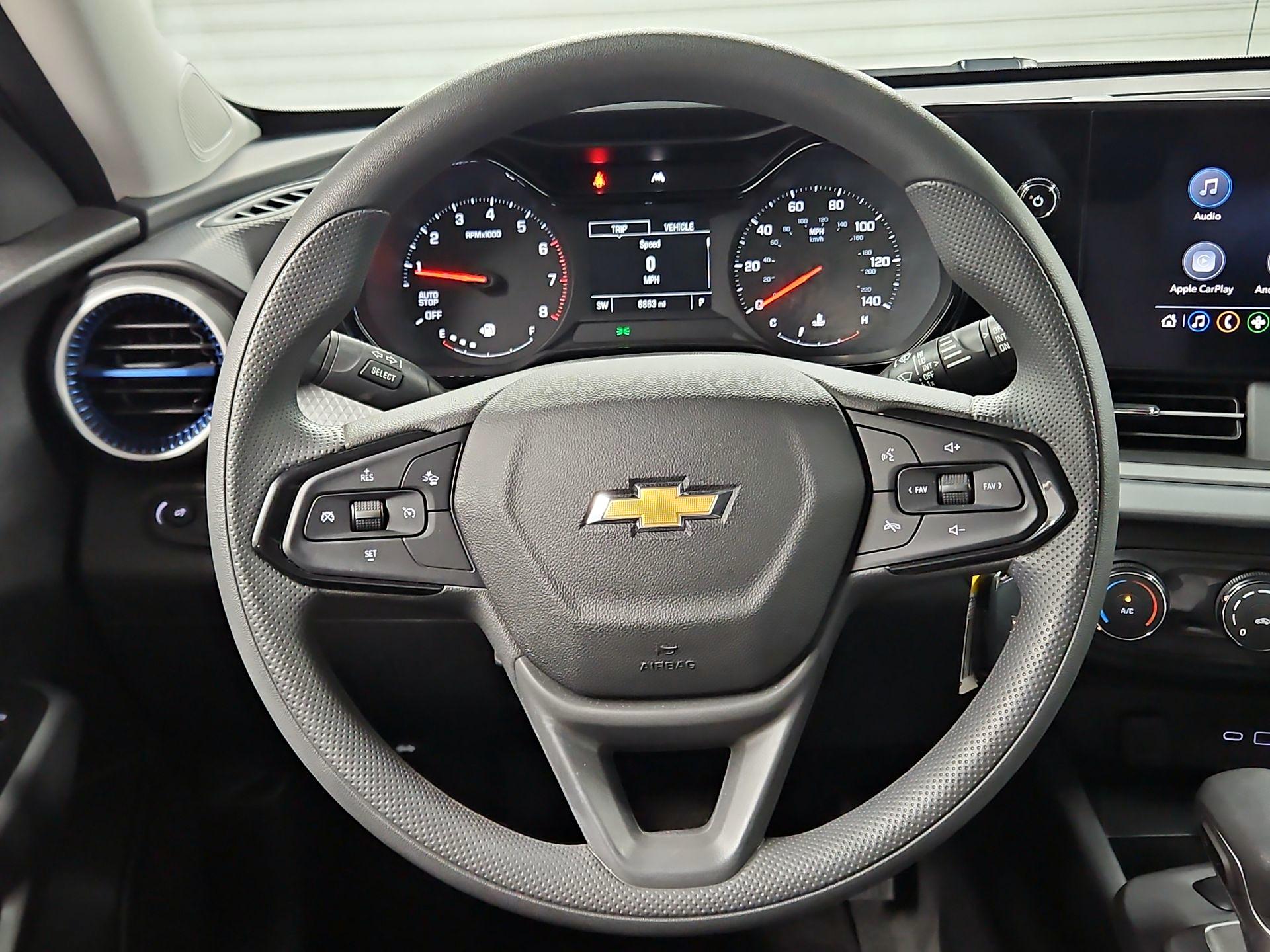 Thumbnail: 2025 Chevrolet Trax - 10
