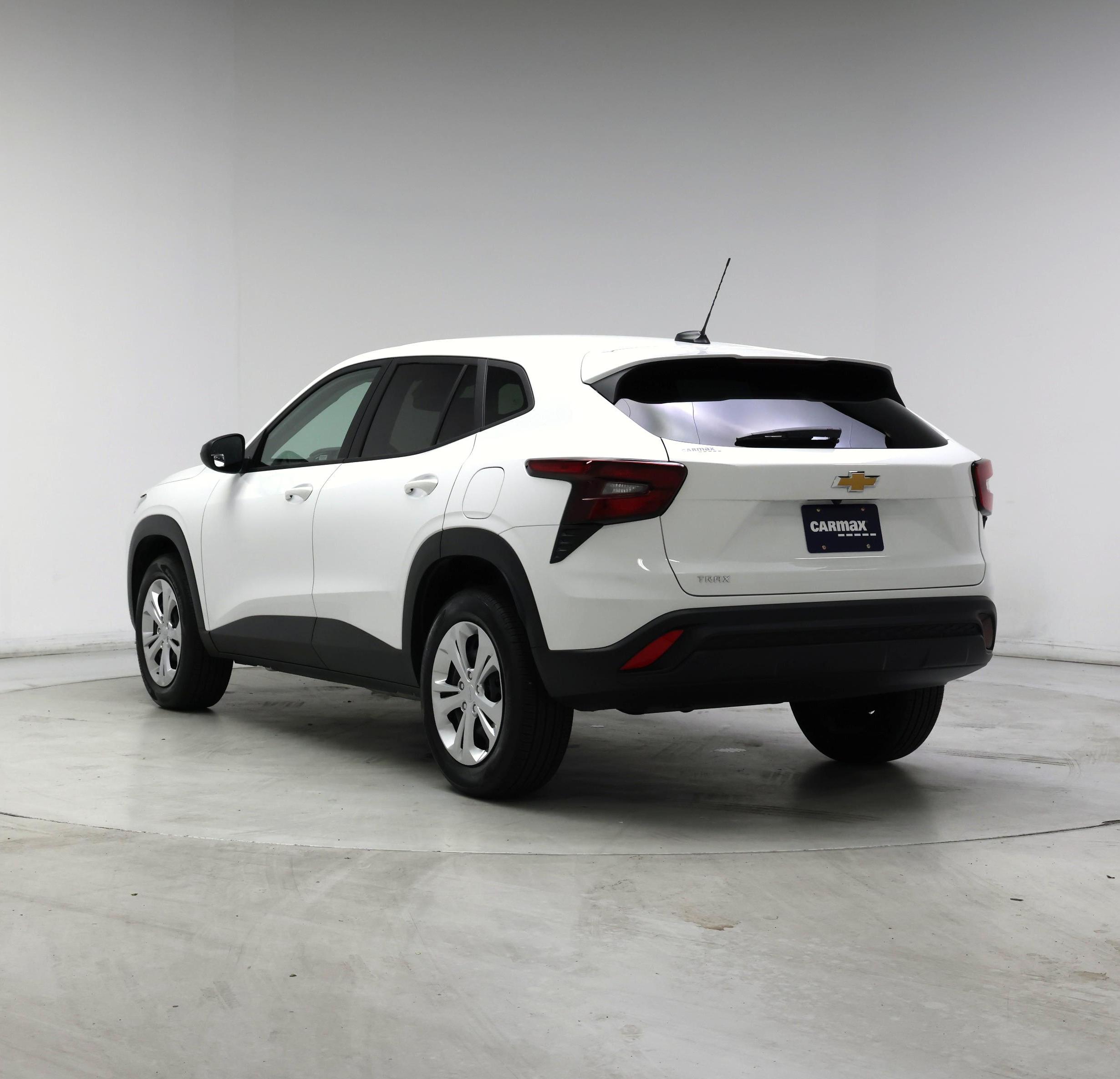 Thumbnail: 2025 Chevrolet Trax - 2