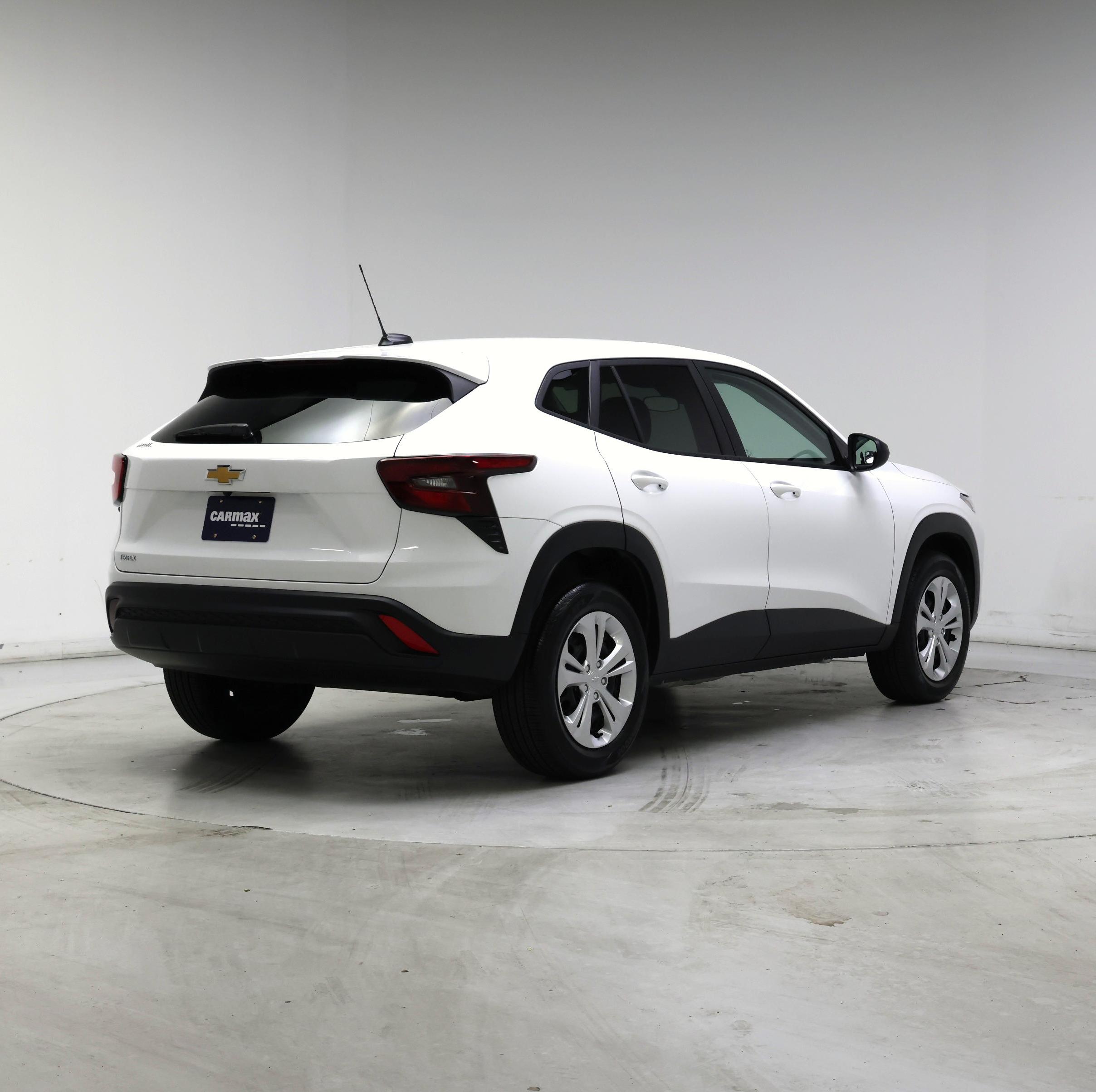 Thumbnail: 2025 Chevrolet Trax - 8