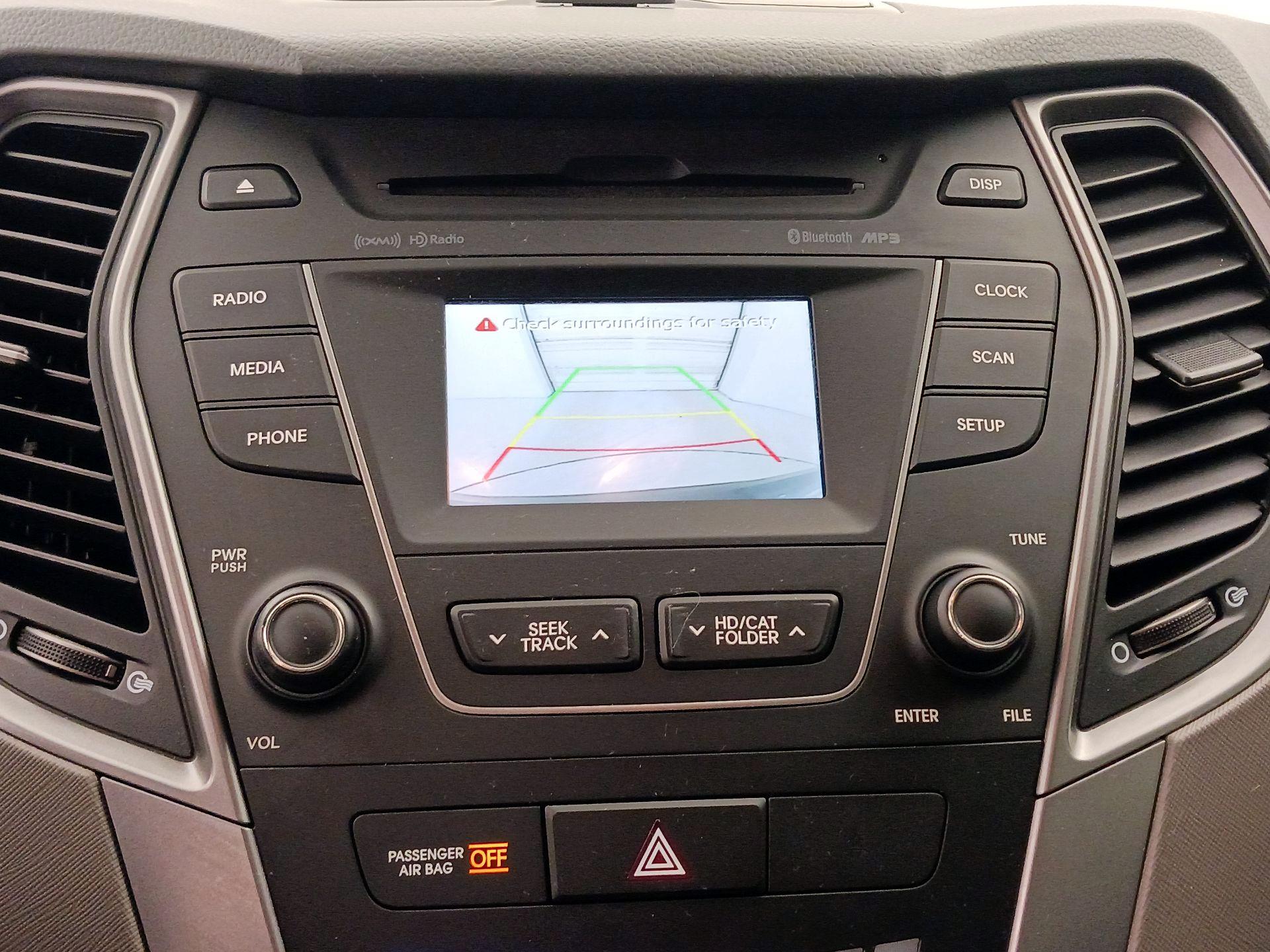Thumbnail: 2015 Hyundai Santa Fe - 14