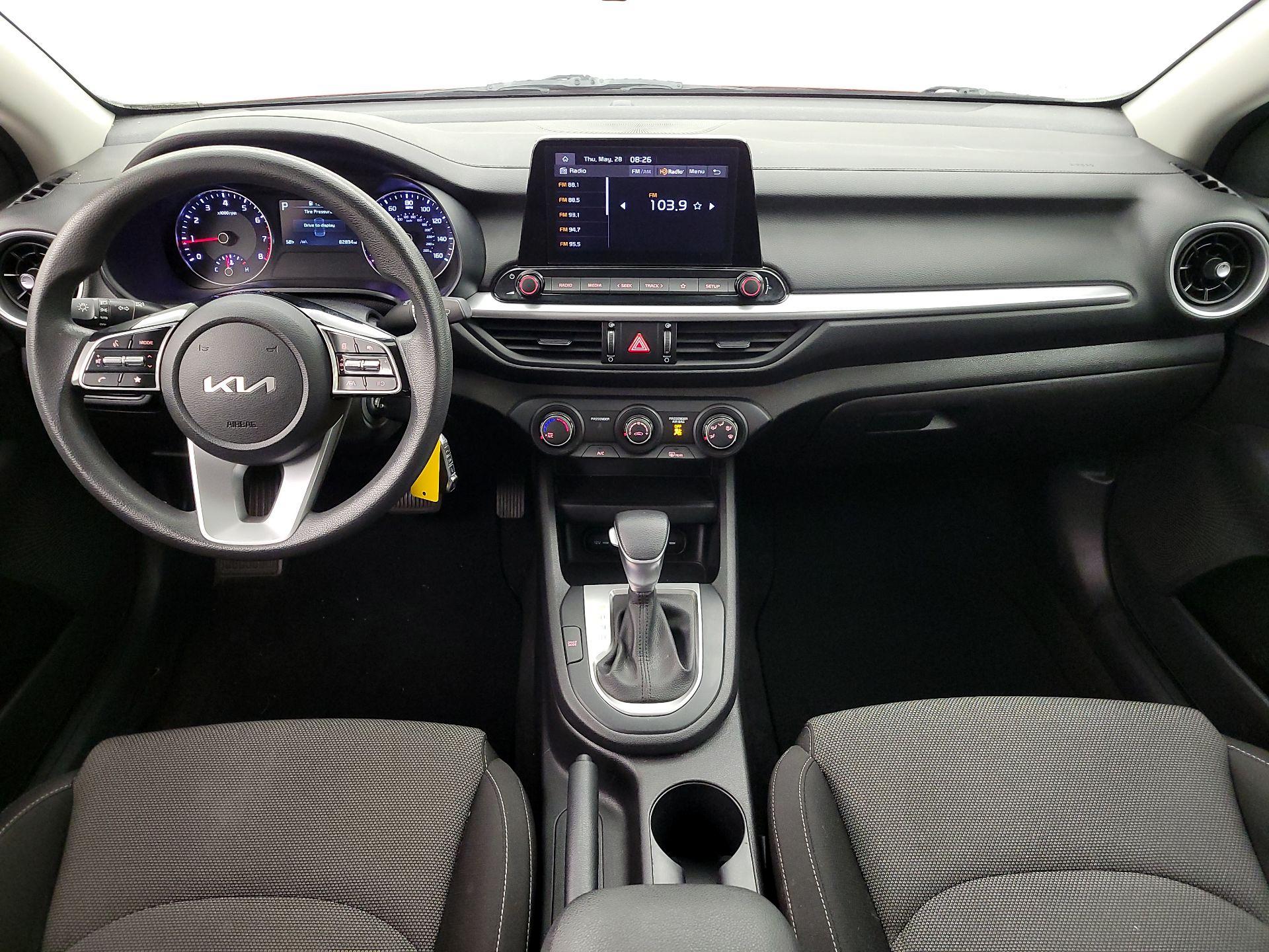 Thumbnail: 2022 Kia Forte - 9