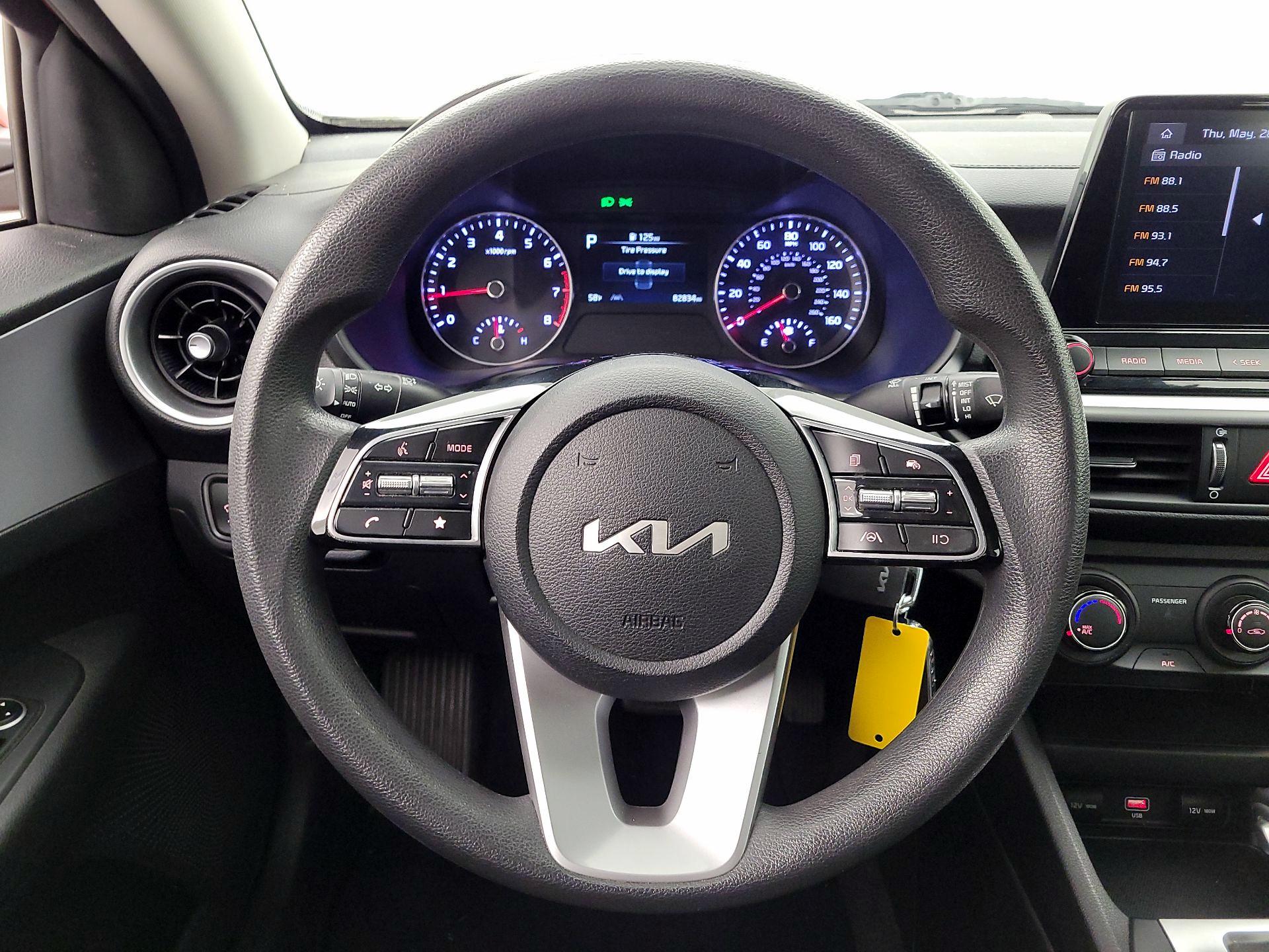 Thumbnail: 2022 Kia Forte - 10