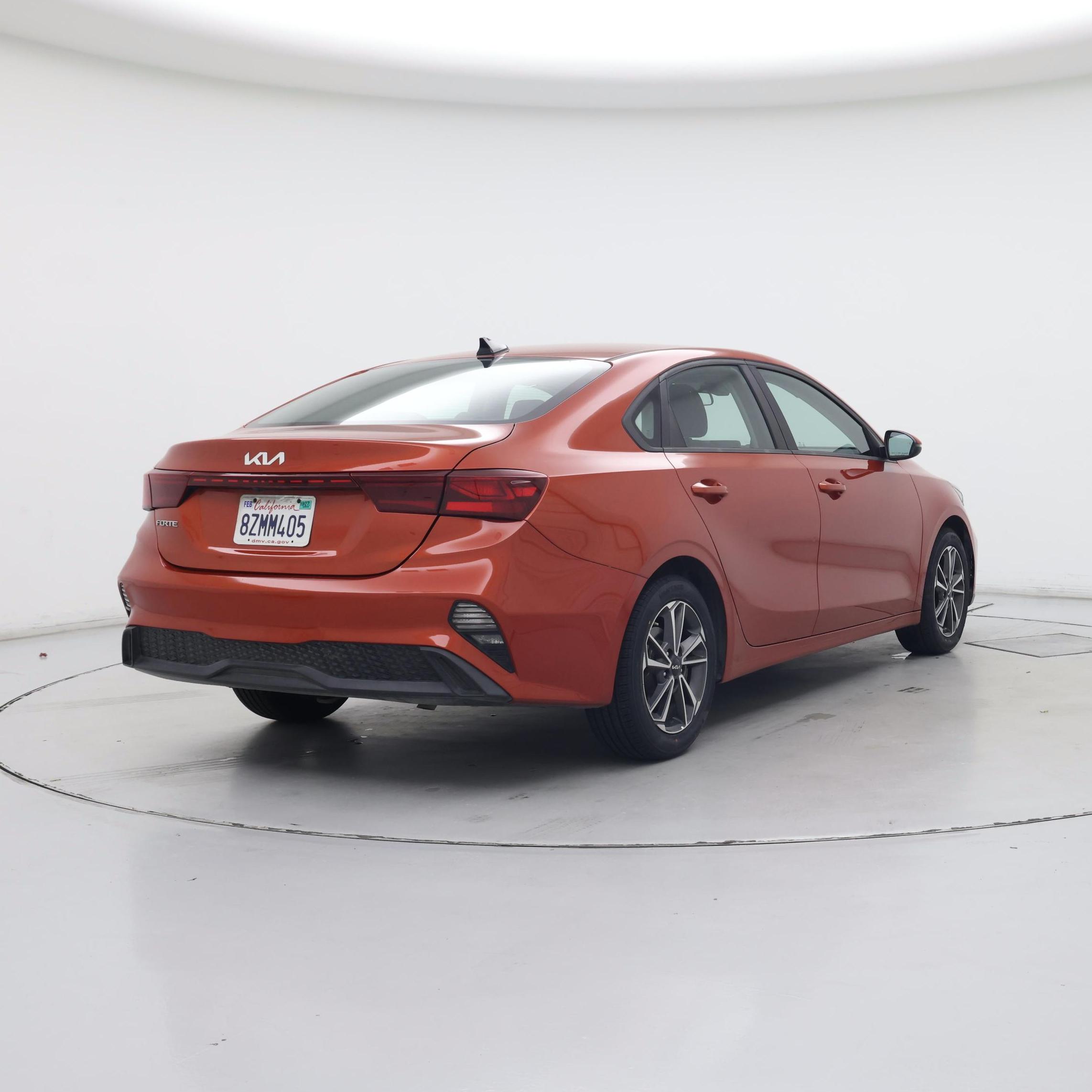 Thumbnail: 2022 Kia Forte - 8