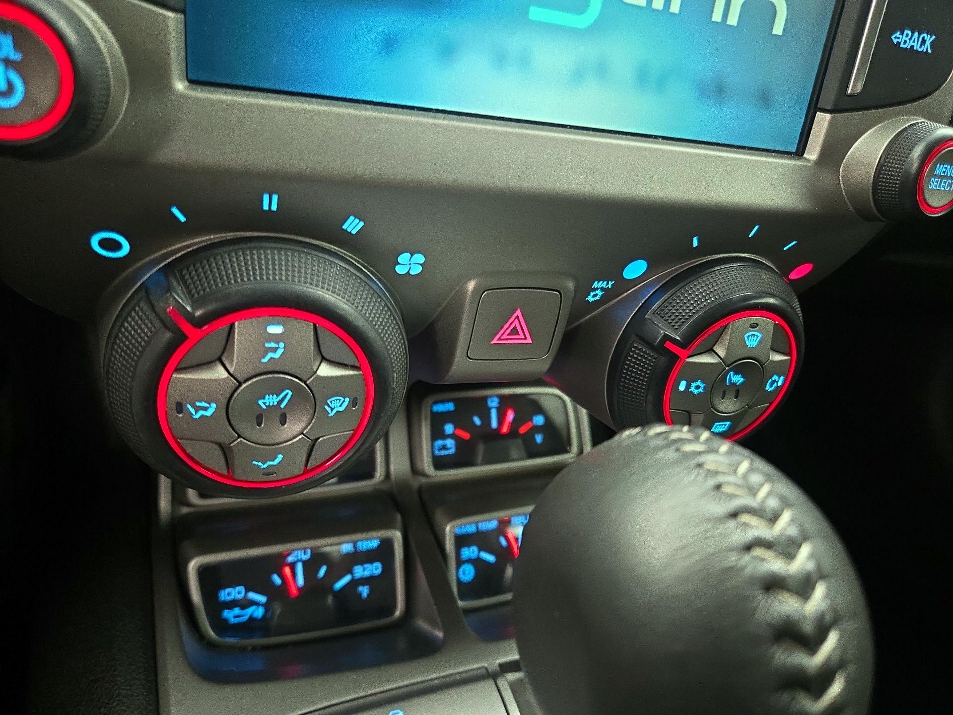 Thumbnail: 2015 Chevrolet Camaro - 17