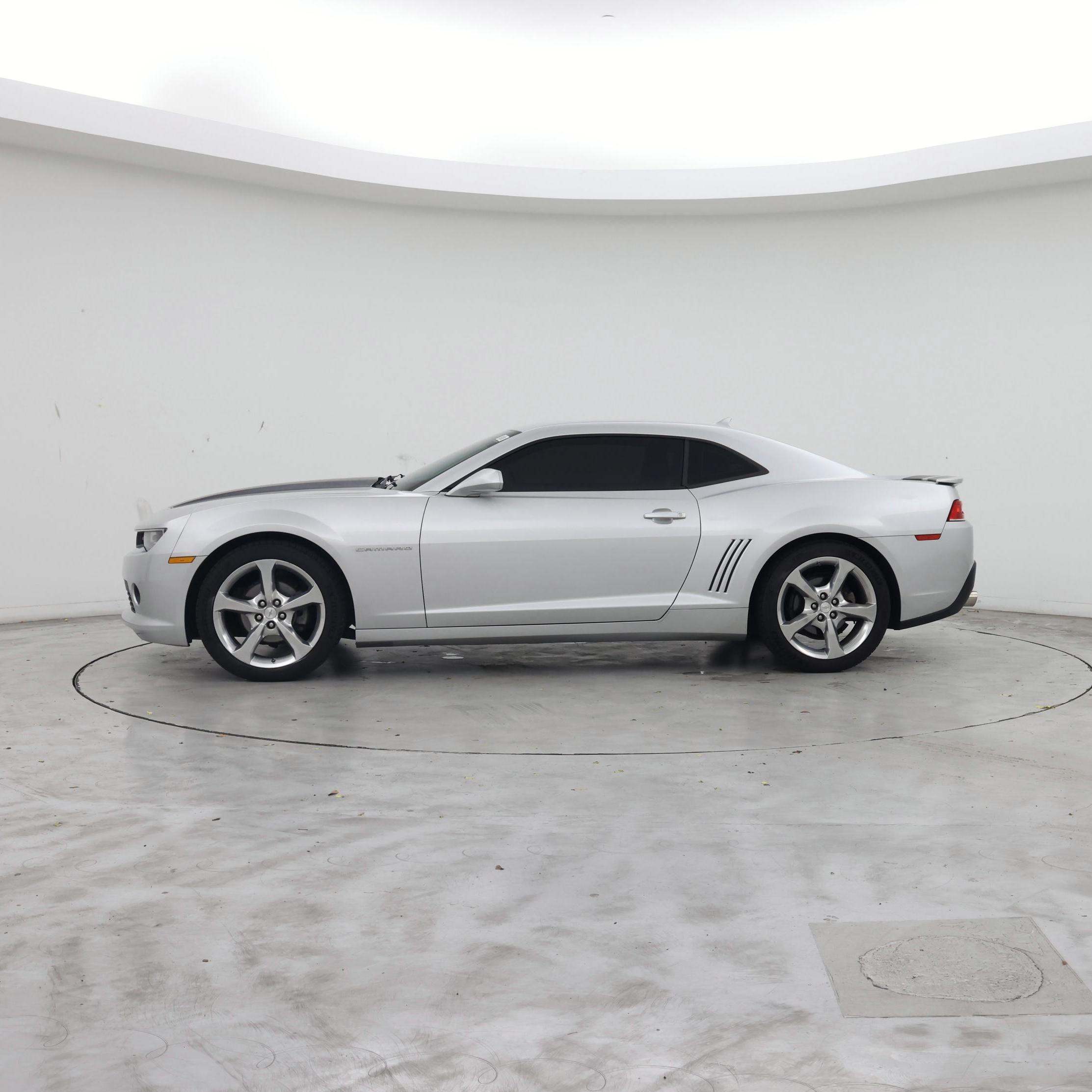 Thumbnail: 2015 Chevrolet Camaro - 3