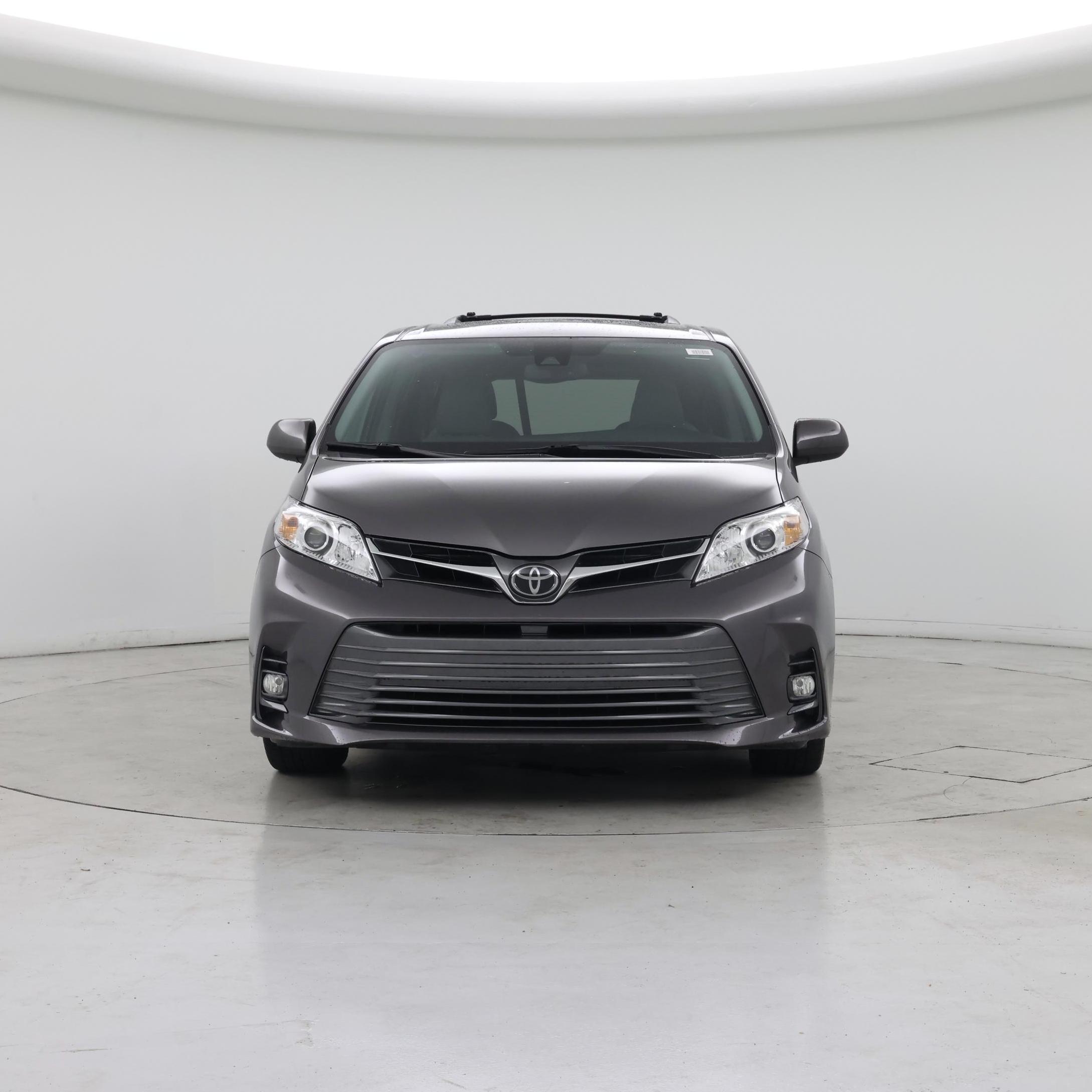 Thumbnail: 2018 Toyota Sienna - 5