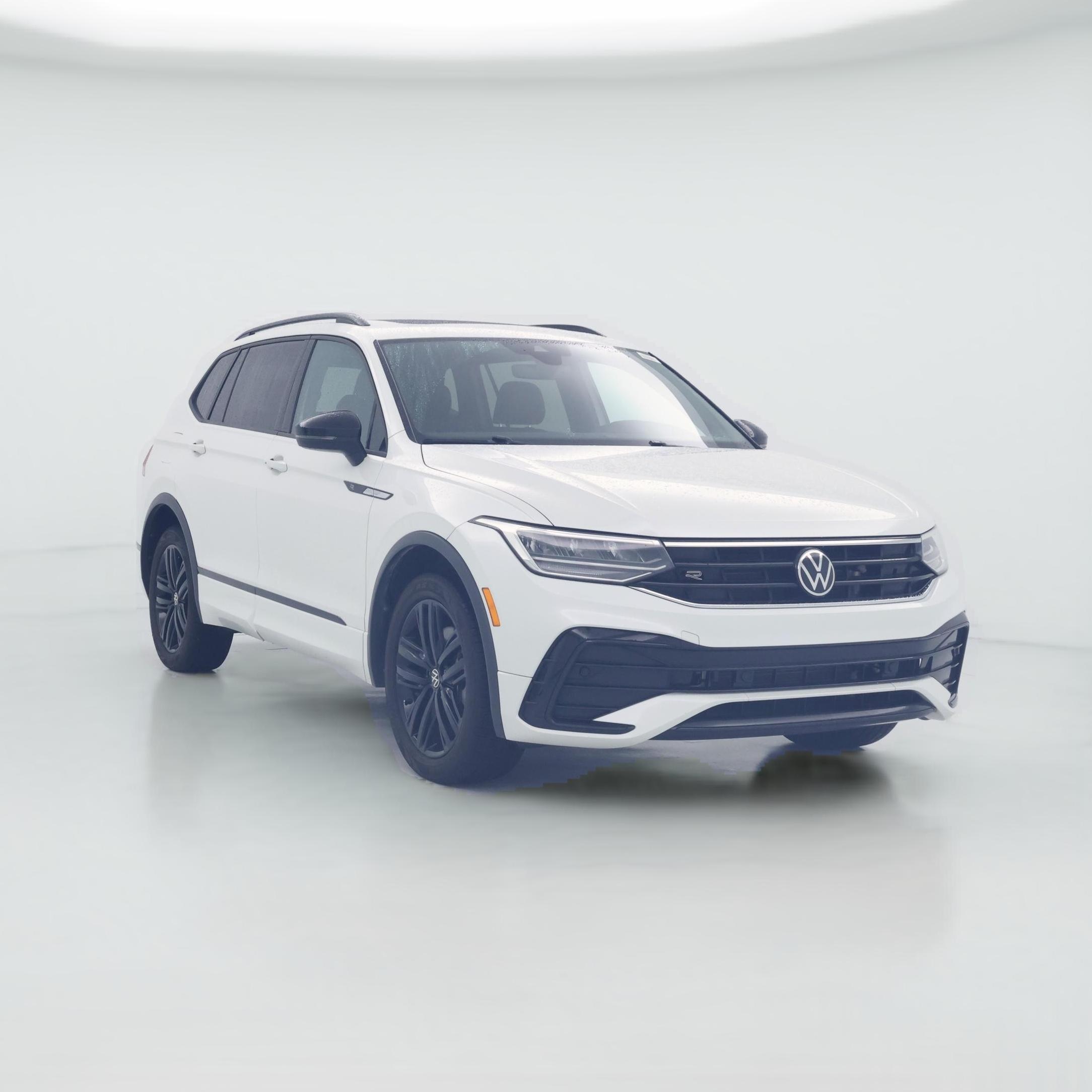 Thumbnail: 2022 Volkswagen Tiguan - 1