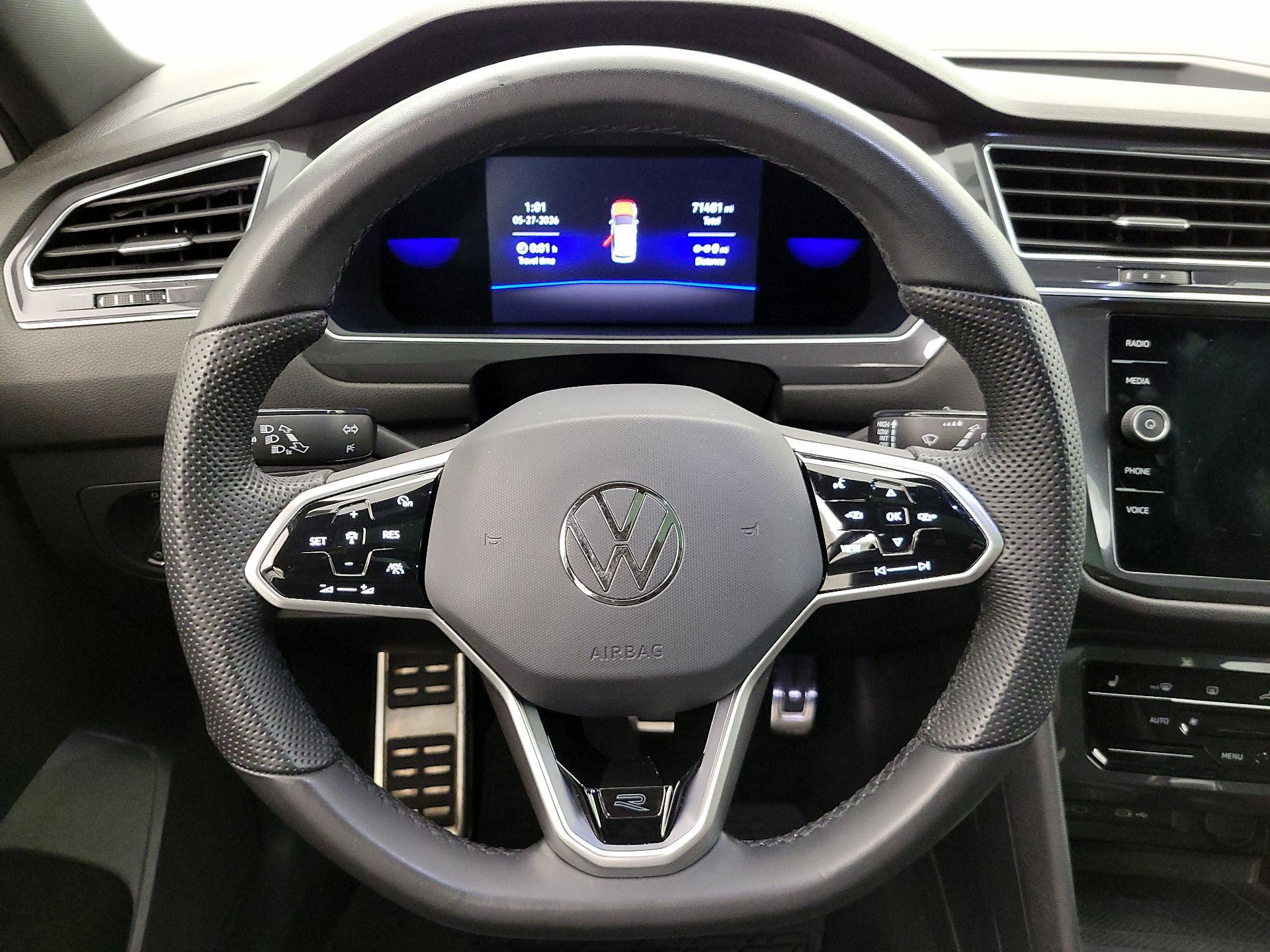 Thumbnail: 2022 Volkswagen Tiguan - 10