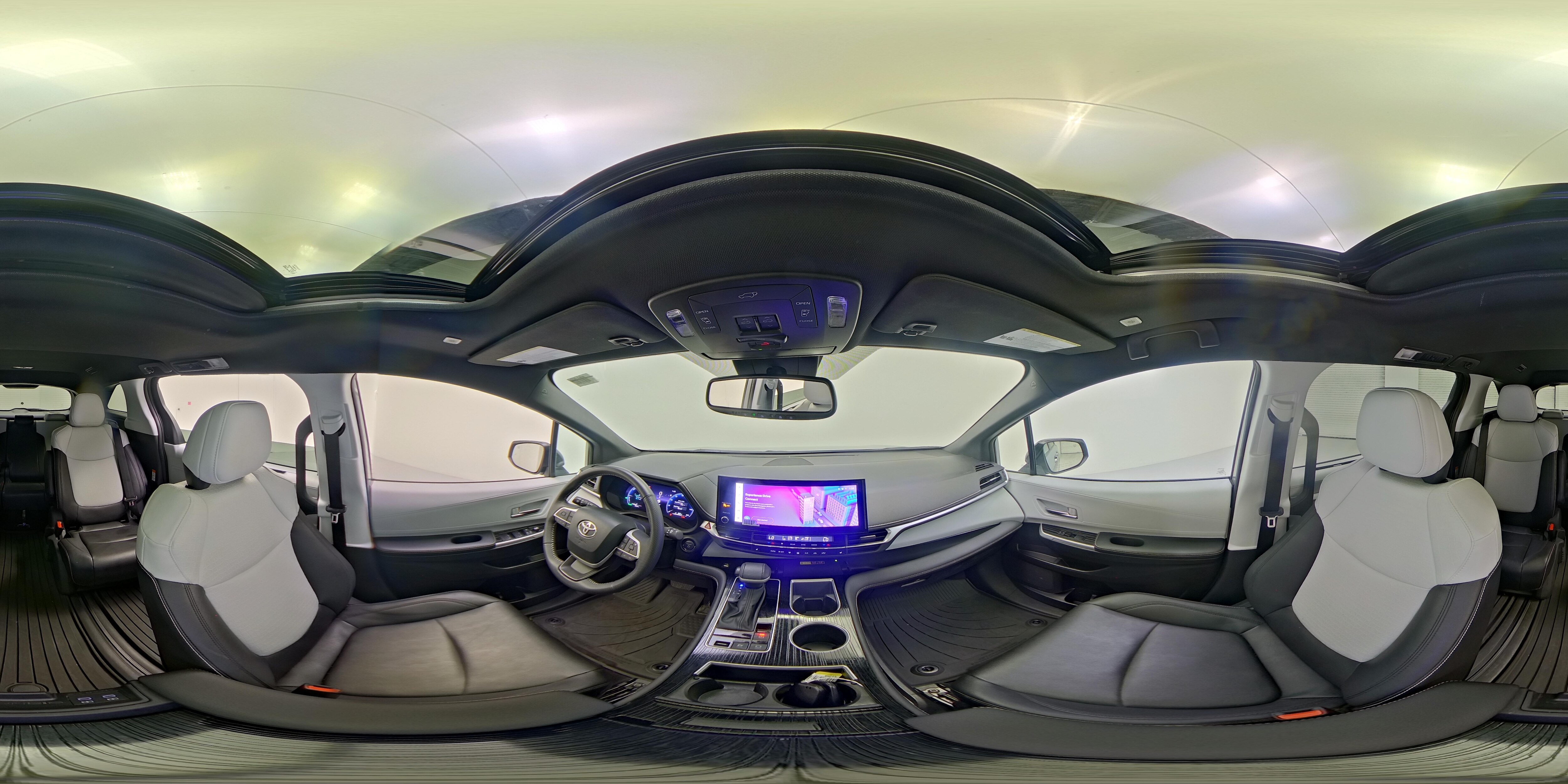 2025 Toyota Sienna XSE - Photo 28