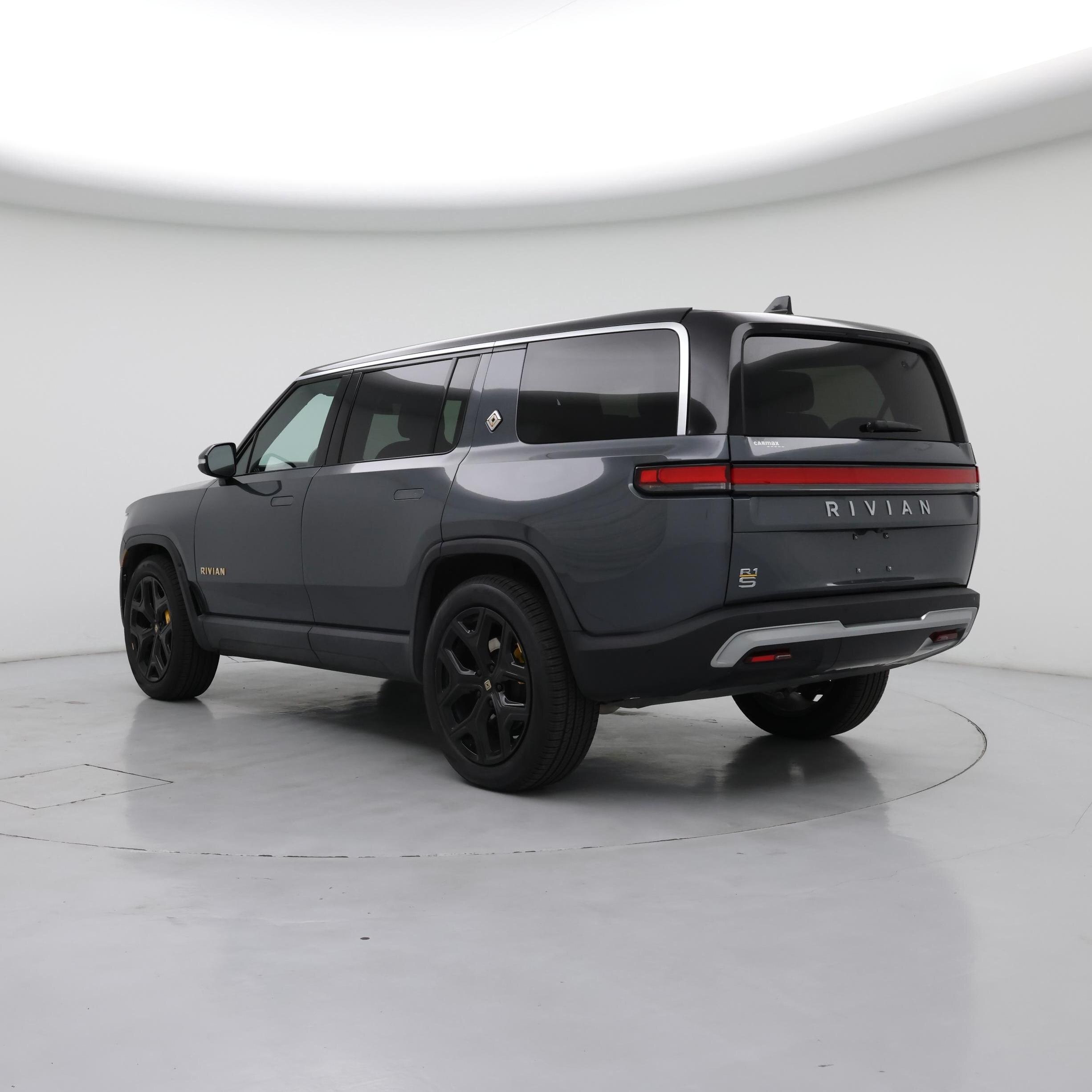 Thumbnail: 2023 Rivian R1S - 2