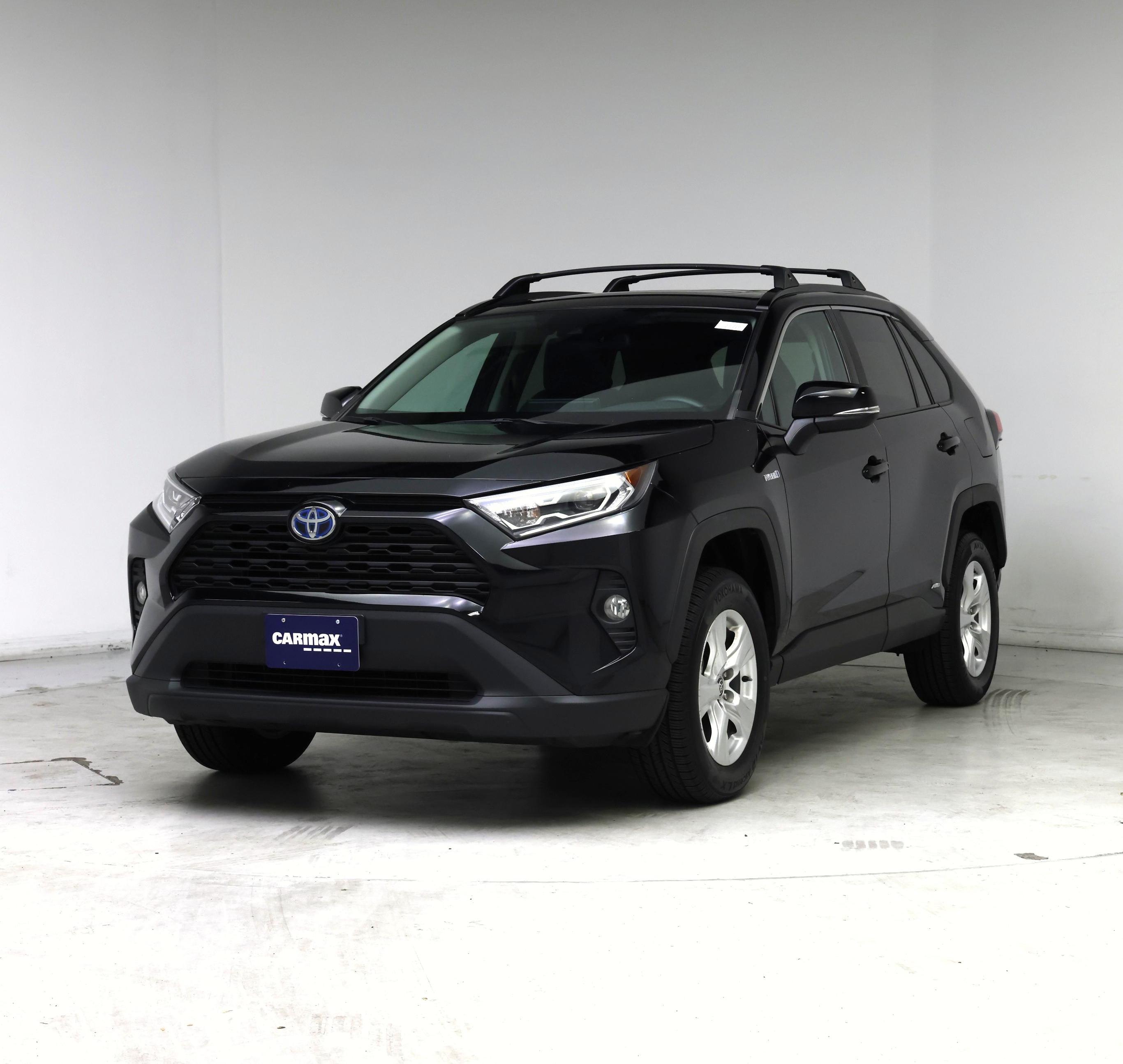 Thumbnail: 2021 Toyota RAV4 - 4