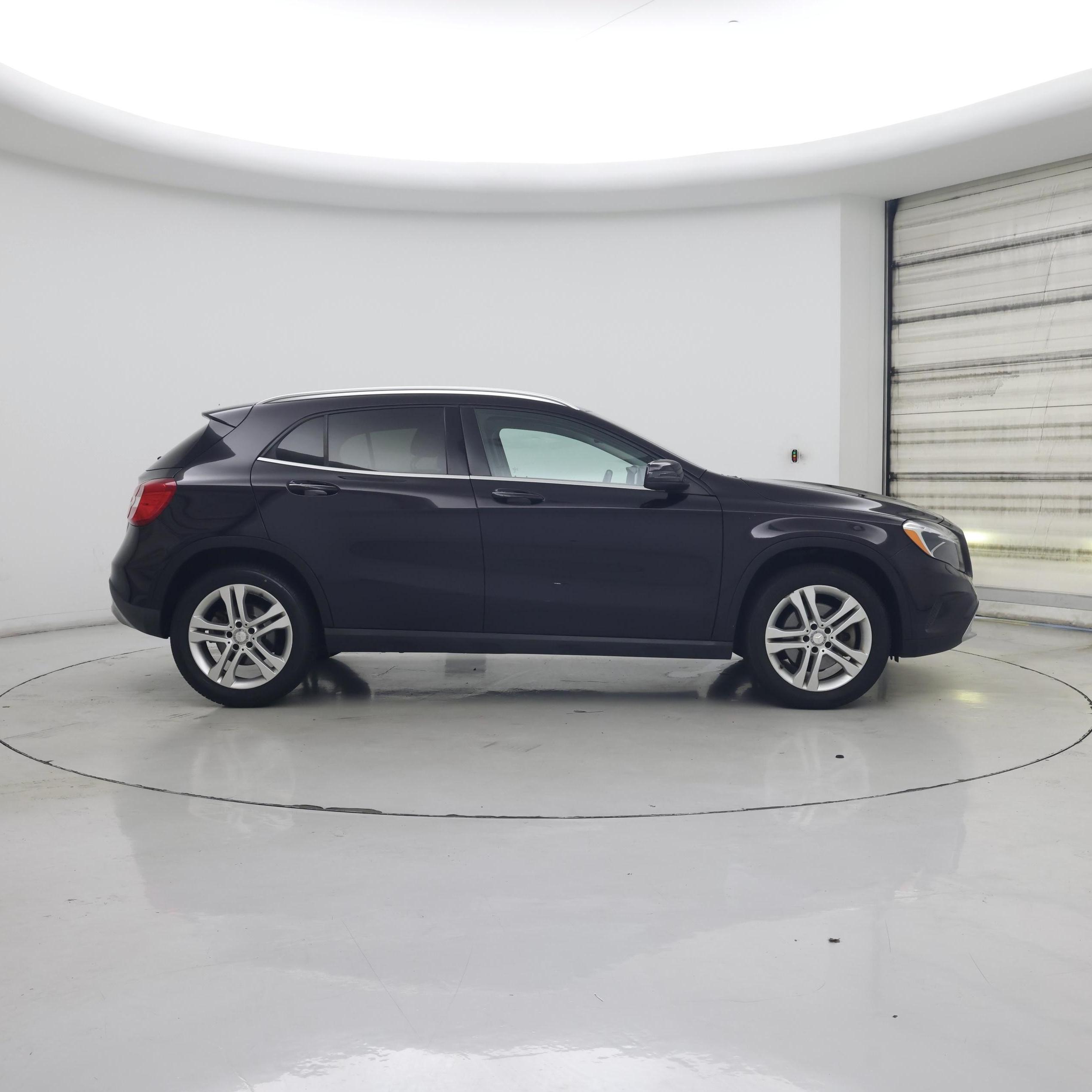 Thumbnail: 2016 Mercedes-Benz GLA - 7