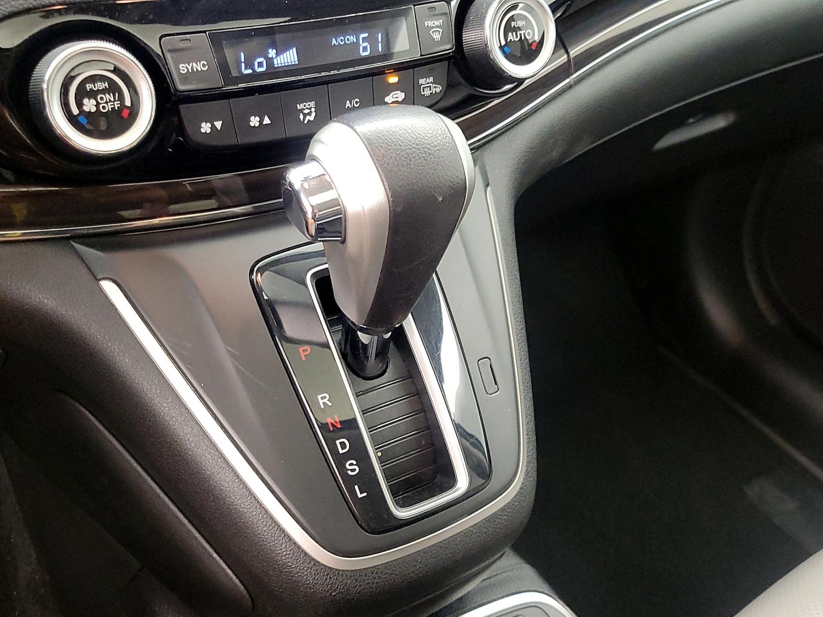 2015 Honda CR-V EX-L - Photo 18
