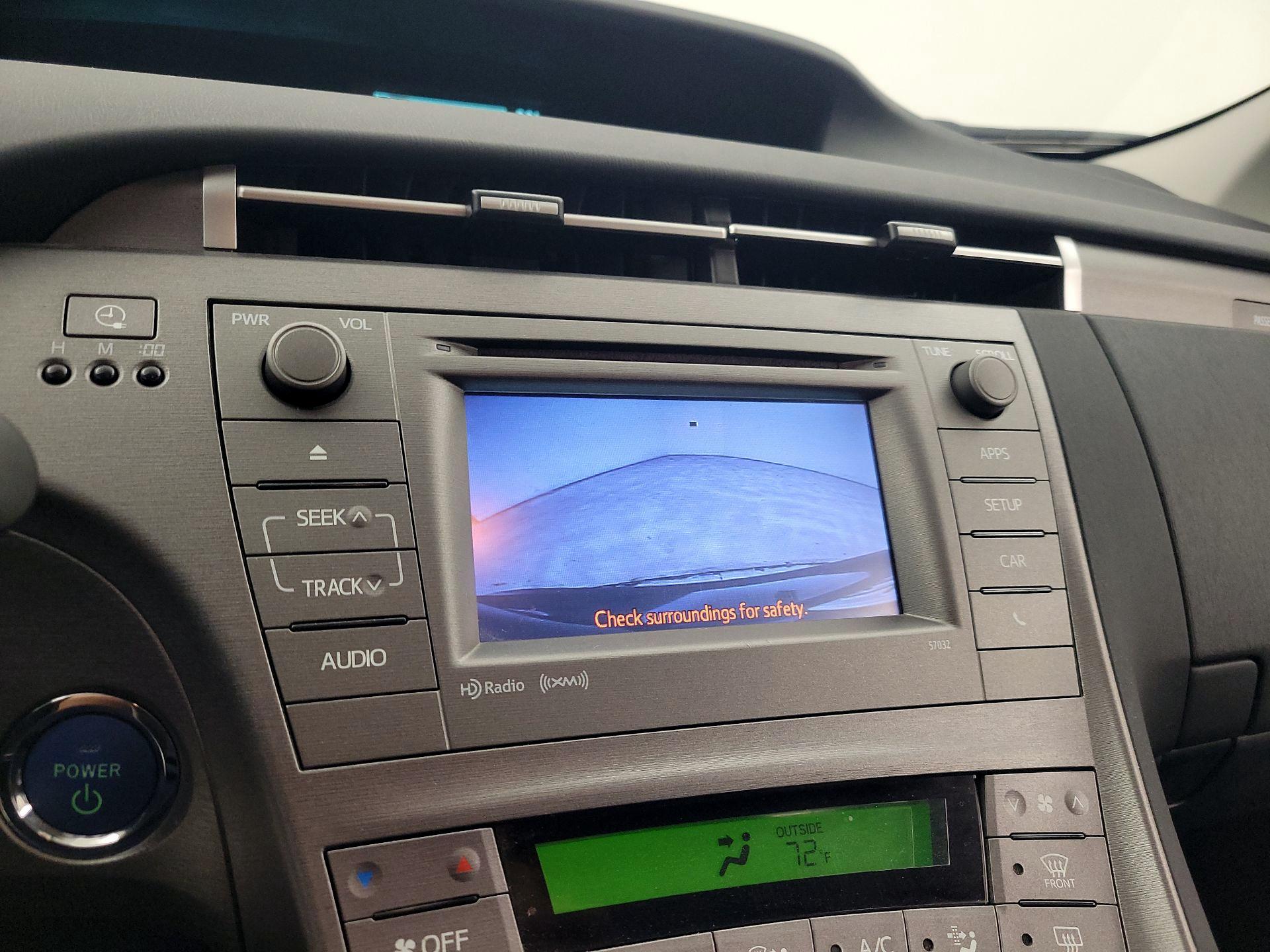 Thumbnail: 2015 Toyota Prius - 14