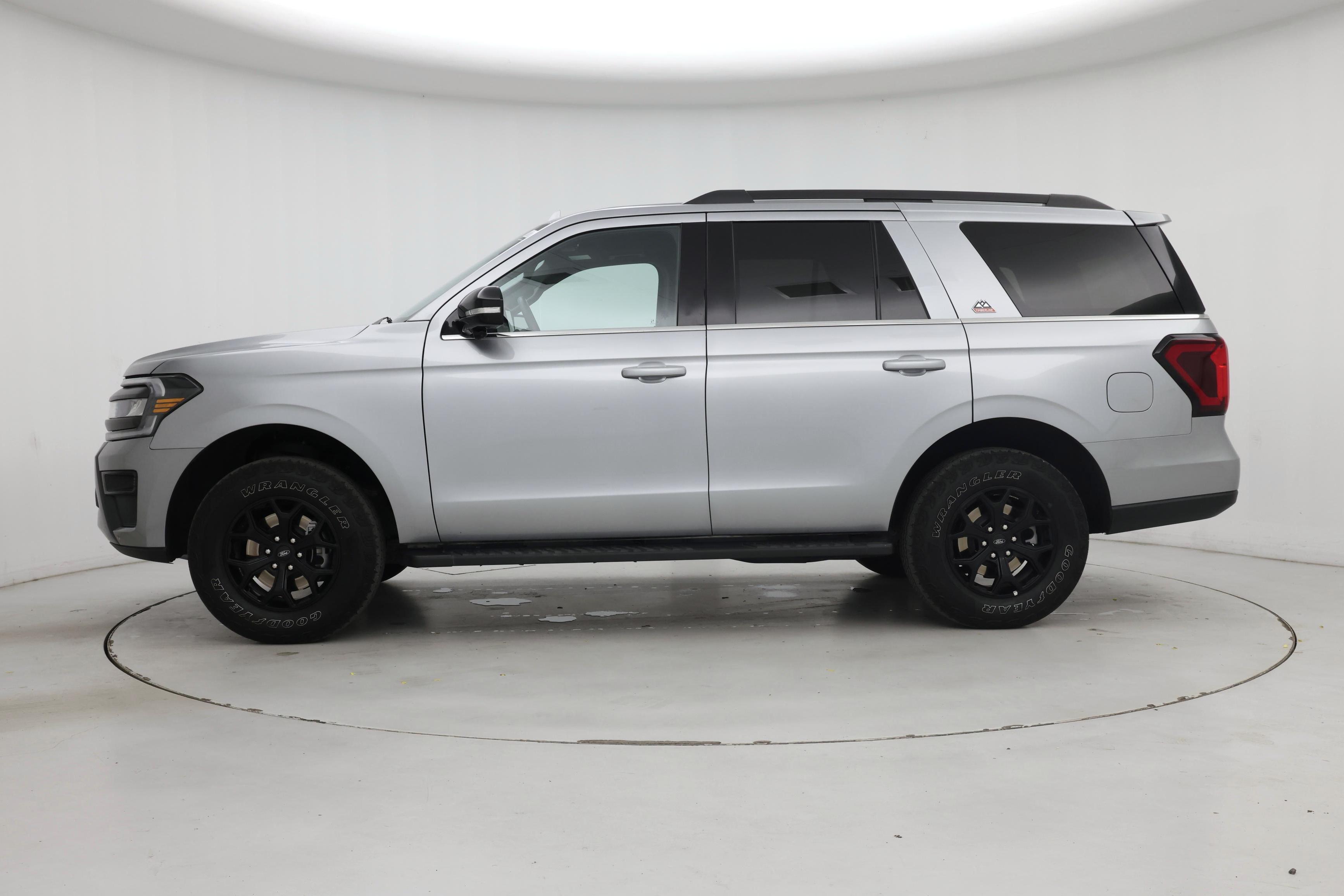 Thumbnail: 2023 Ford Expedition - 3