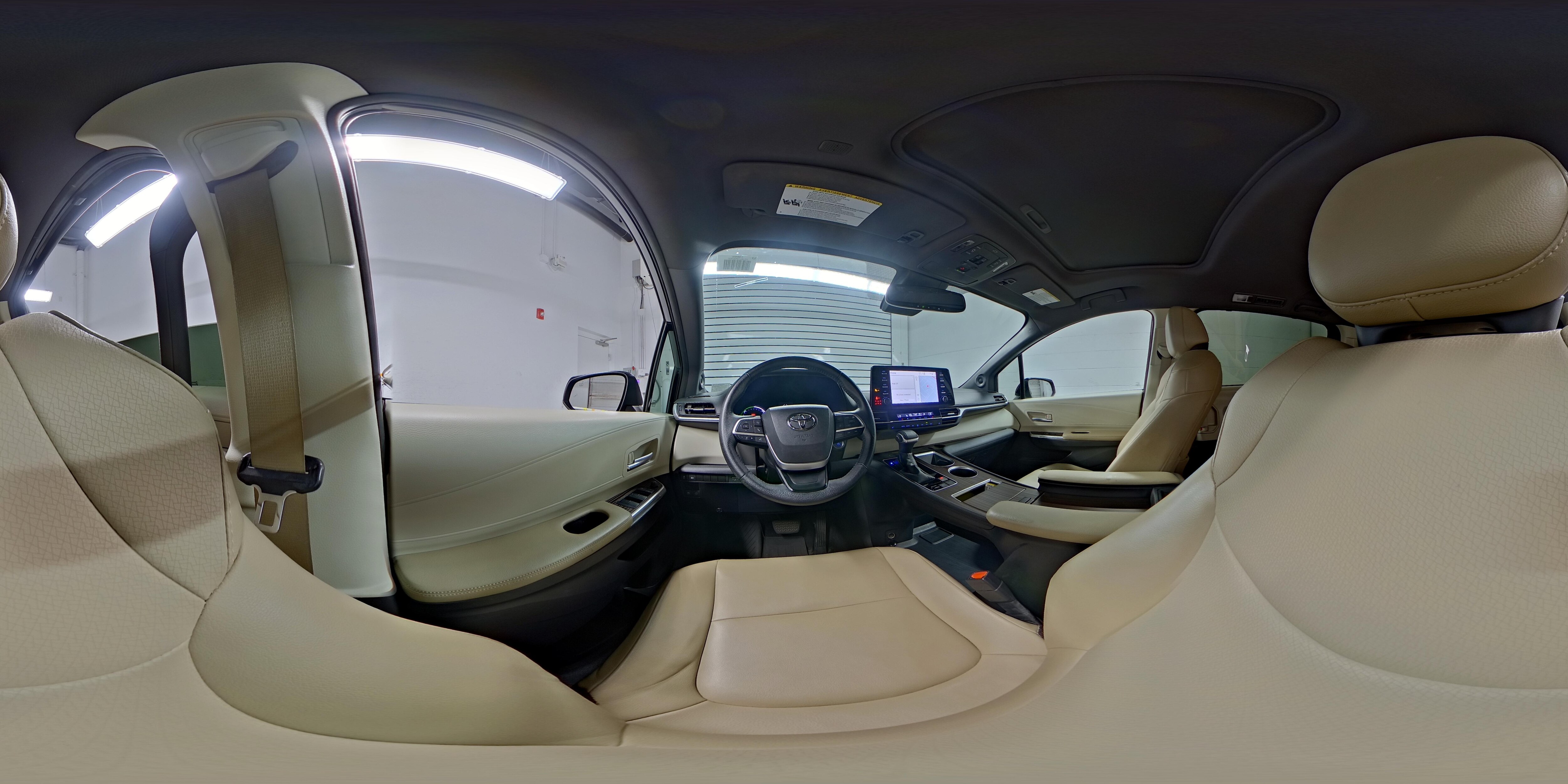 2021 Toyota Sienna XLE - Photo 28