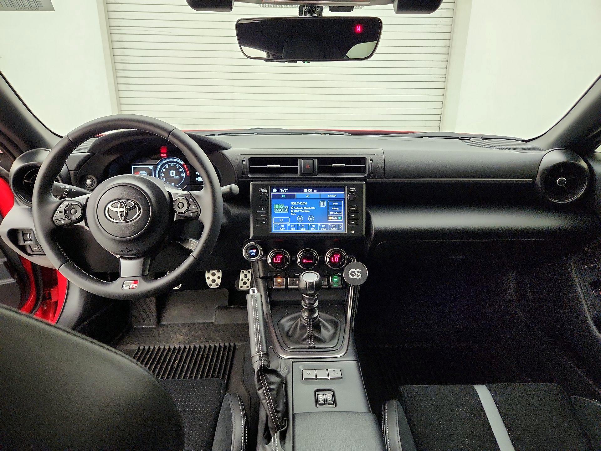 Thumbnail: 2025 Toyota GR86 - 9