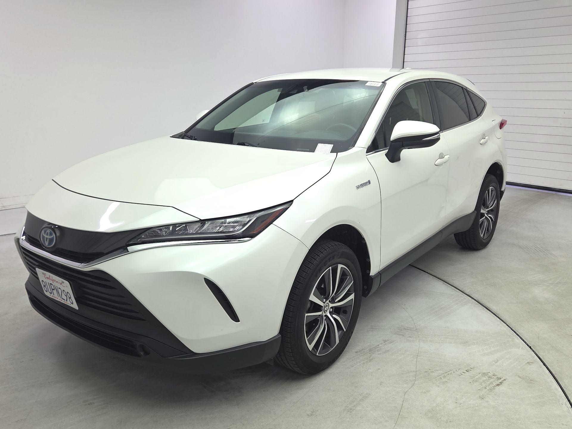 Thumbnail: 2021 Toyota Venza - 3