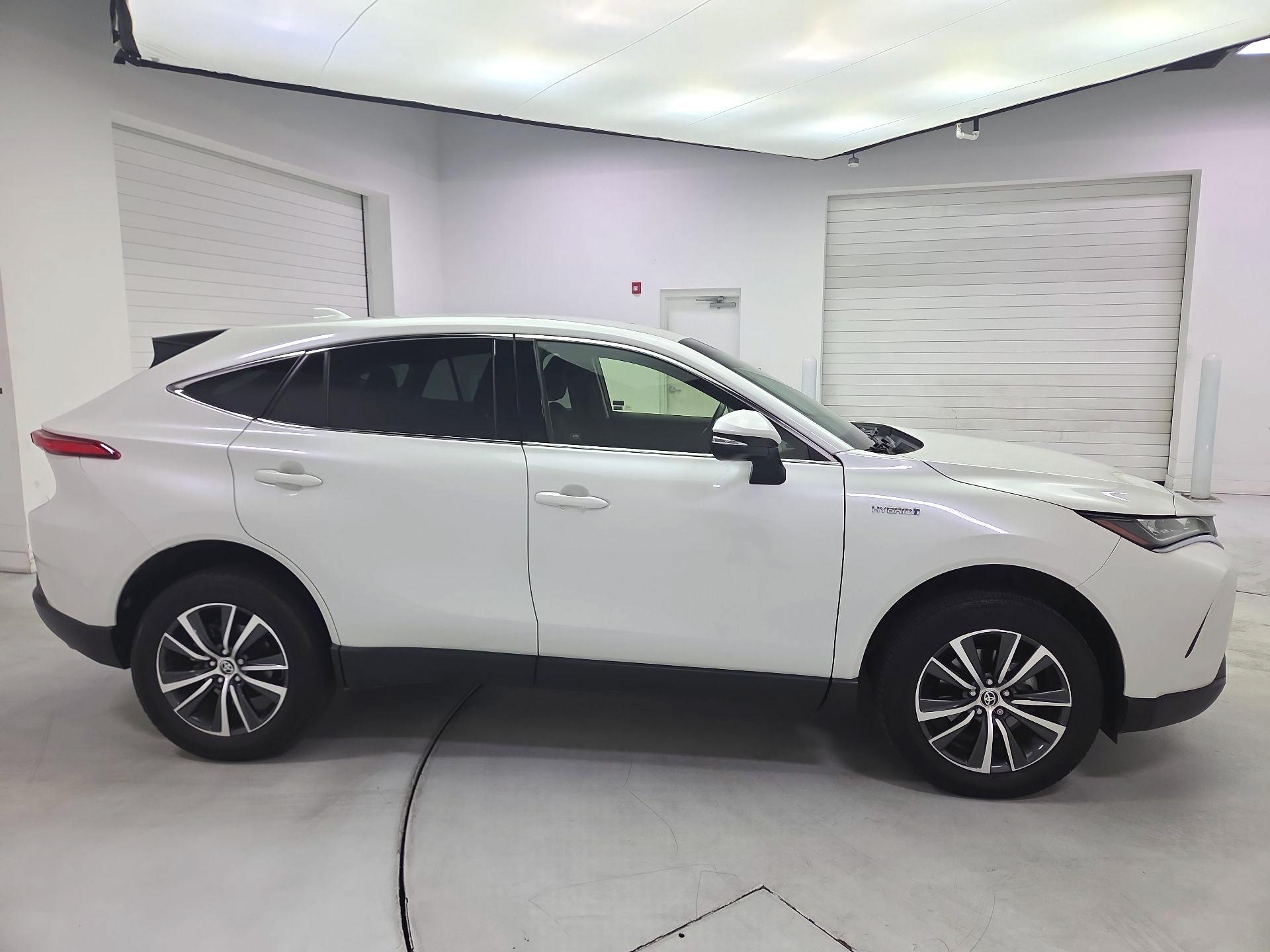 Thumbnail: 2021 Toyota Venza - 4