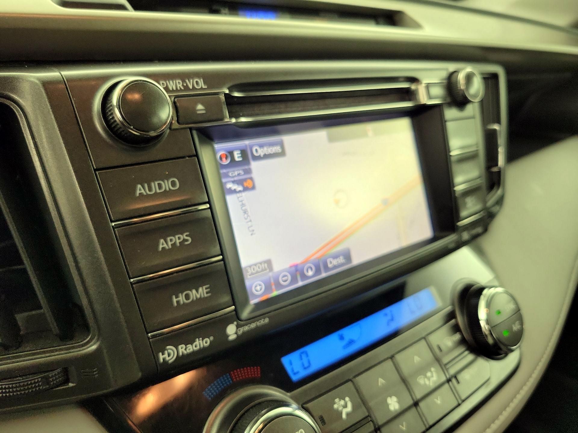 Thumbnail: 2015 Toyota RAV4 - 14