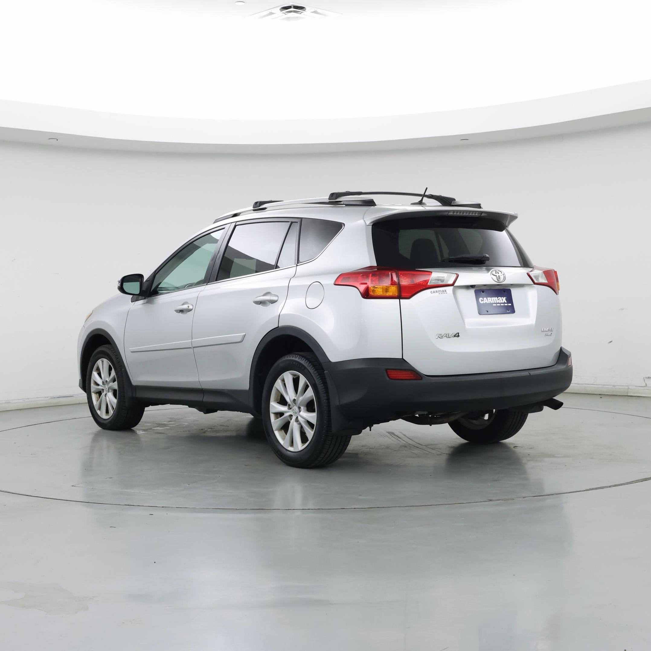 Thumbnail: 2015 Toyota RAV4 - 2