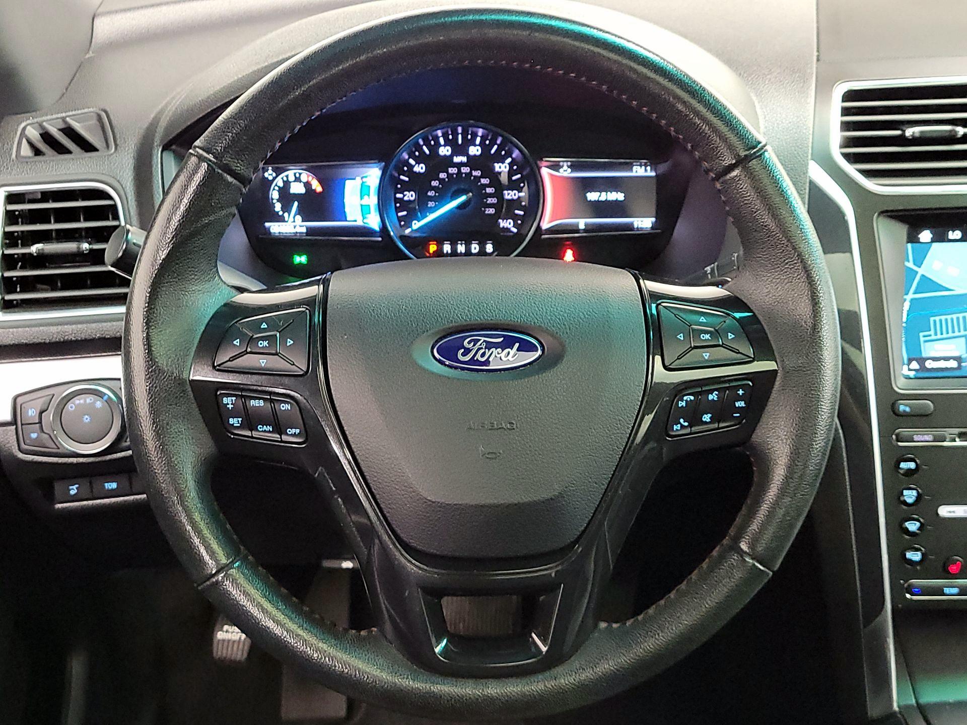 Thumbnail: 2018 Ford Explorer - 10