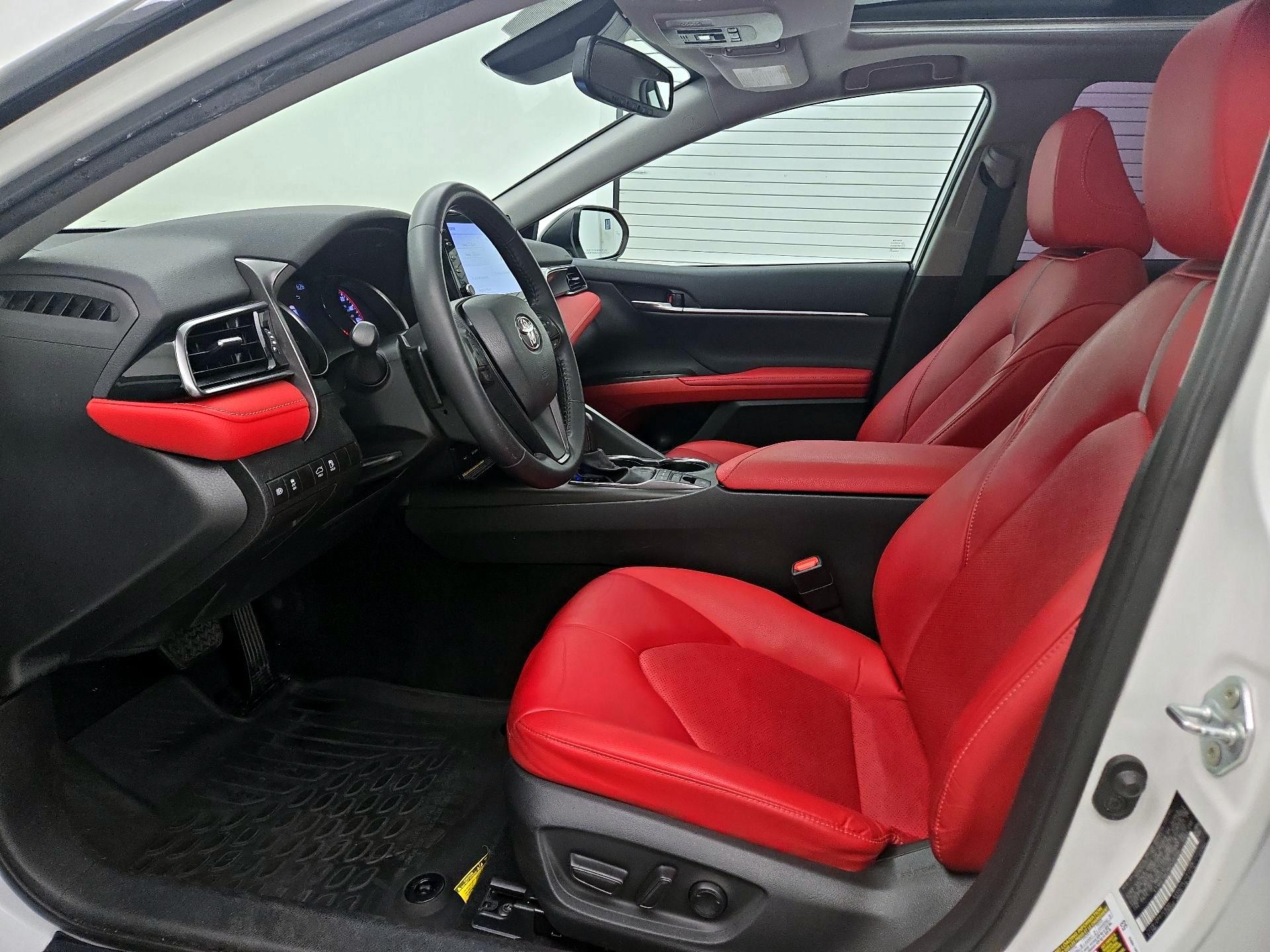 Thumbnail: 2021 Toyota Camry - 11