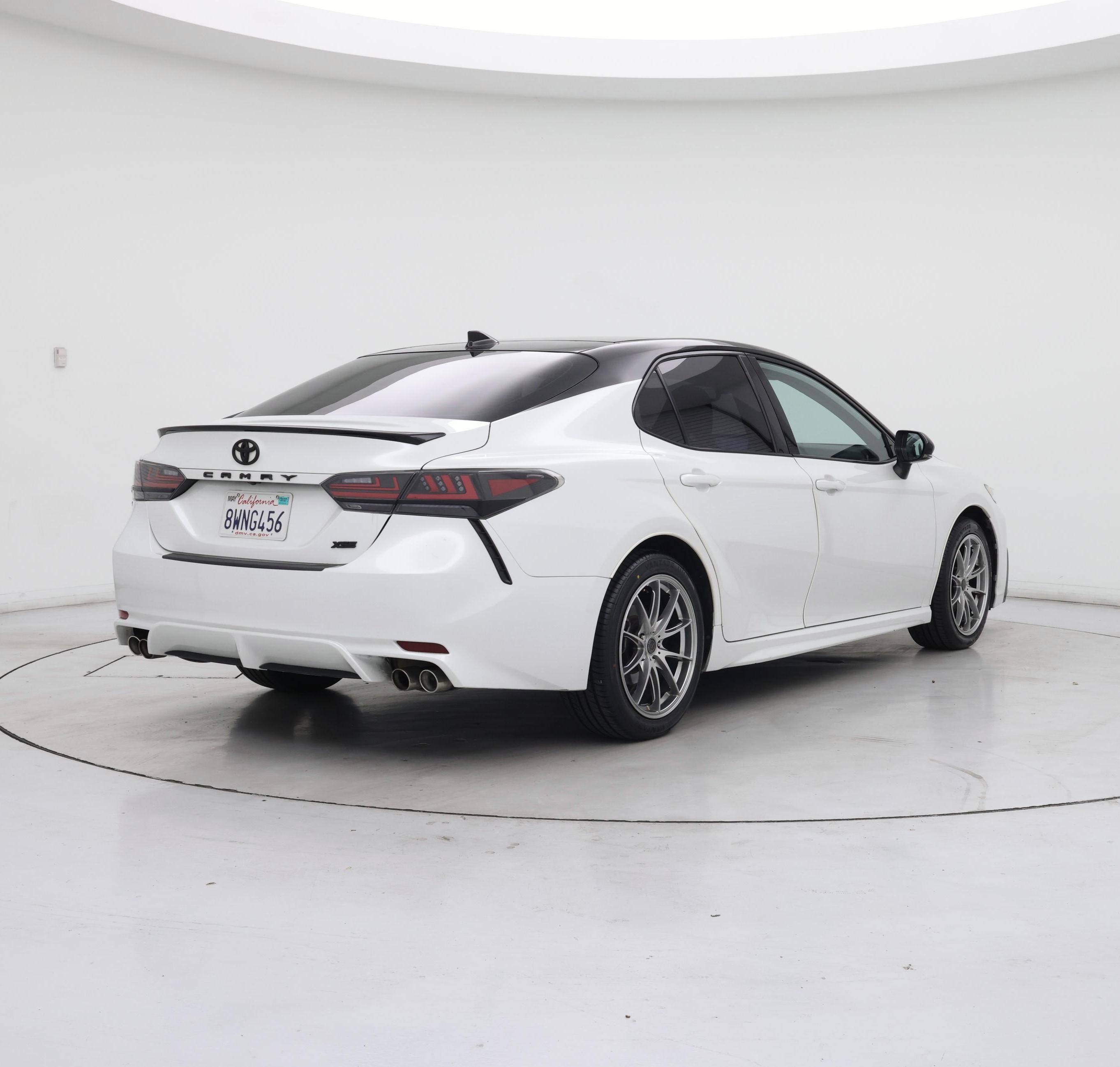 Thumbnail: 2021 Toyota Camry - 8