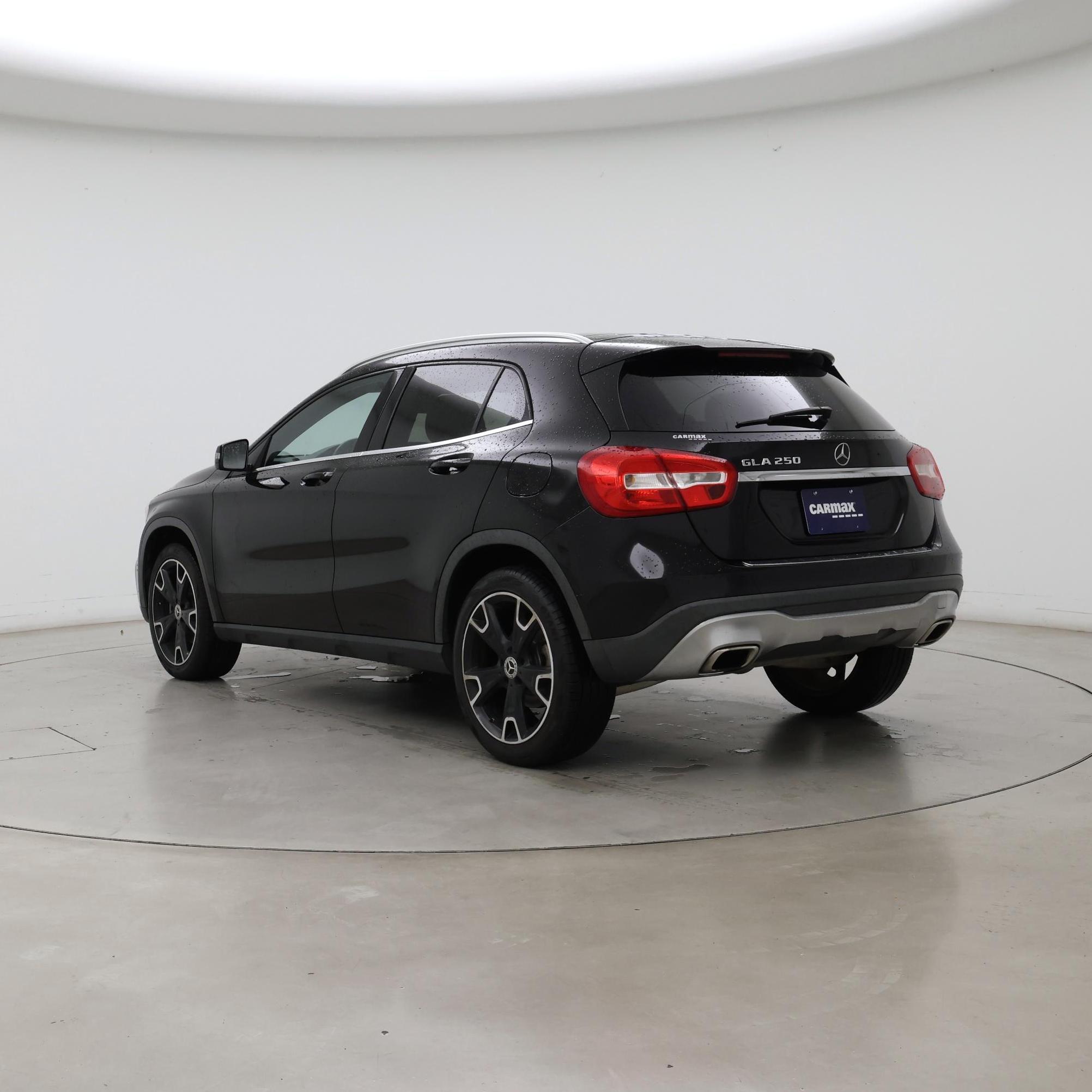 Thumbnail: 2019 Mercedes-Benz GLA - 2