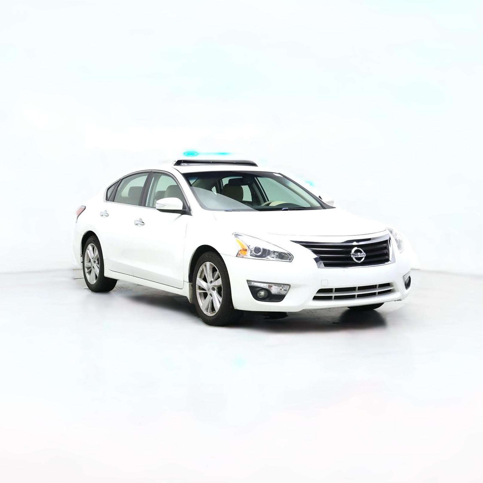 Thumbnail: 2015 Nissan Altima - 1
