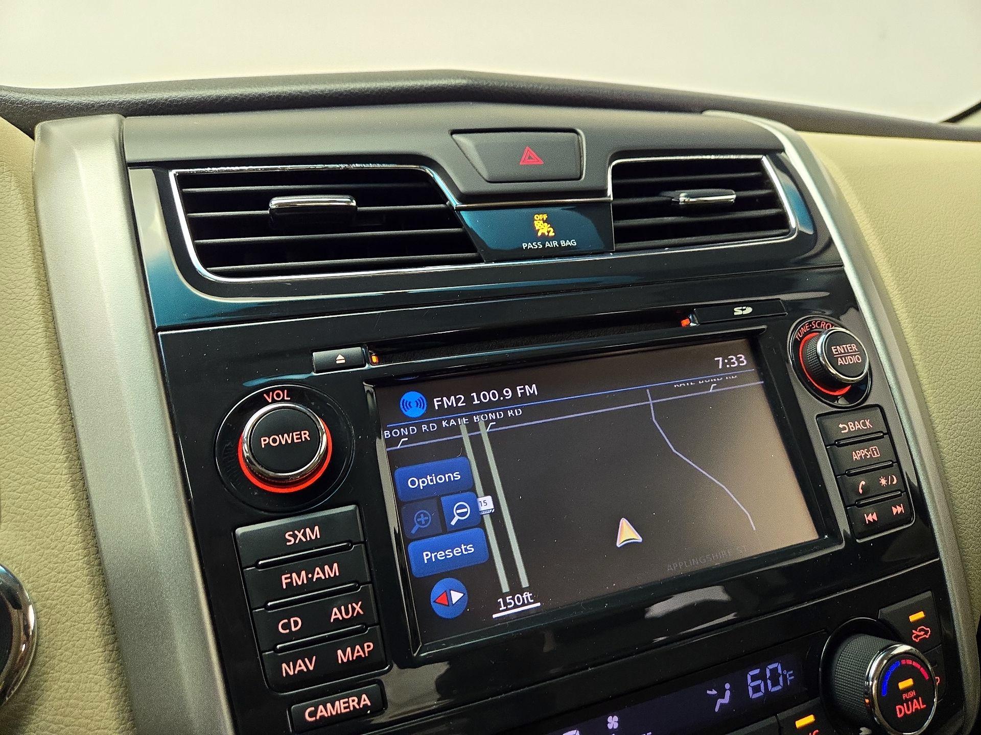 Thumbnail: 2015 Nissan Altima - 14