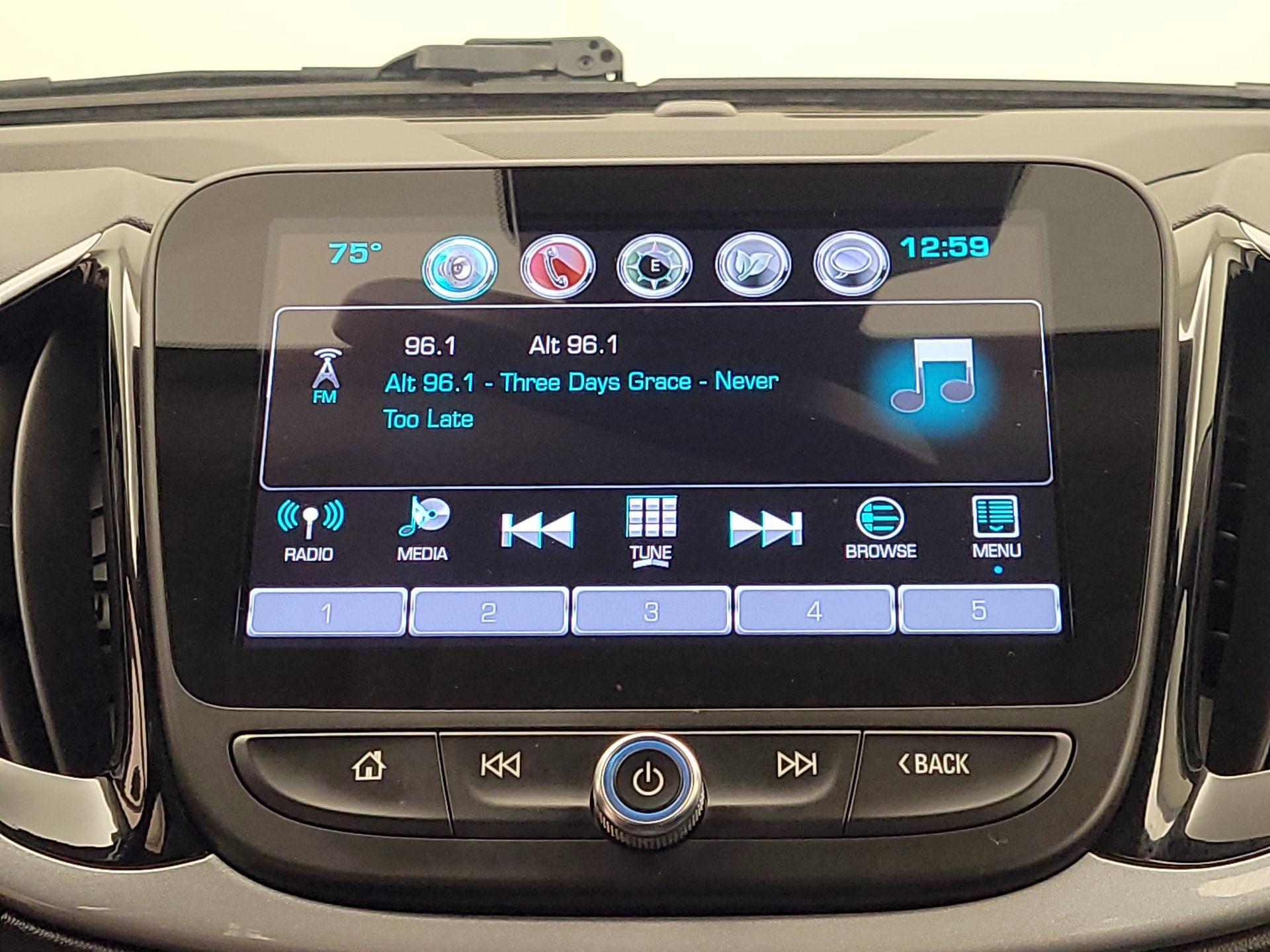 Thumbnail: 2017 Chevrolet Volt - 16