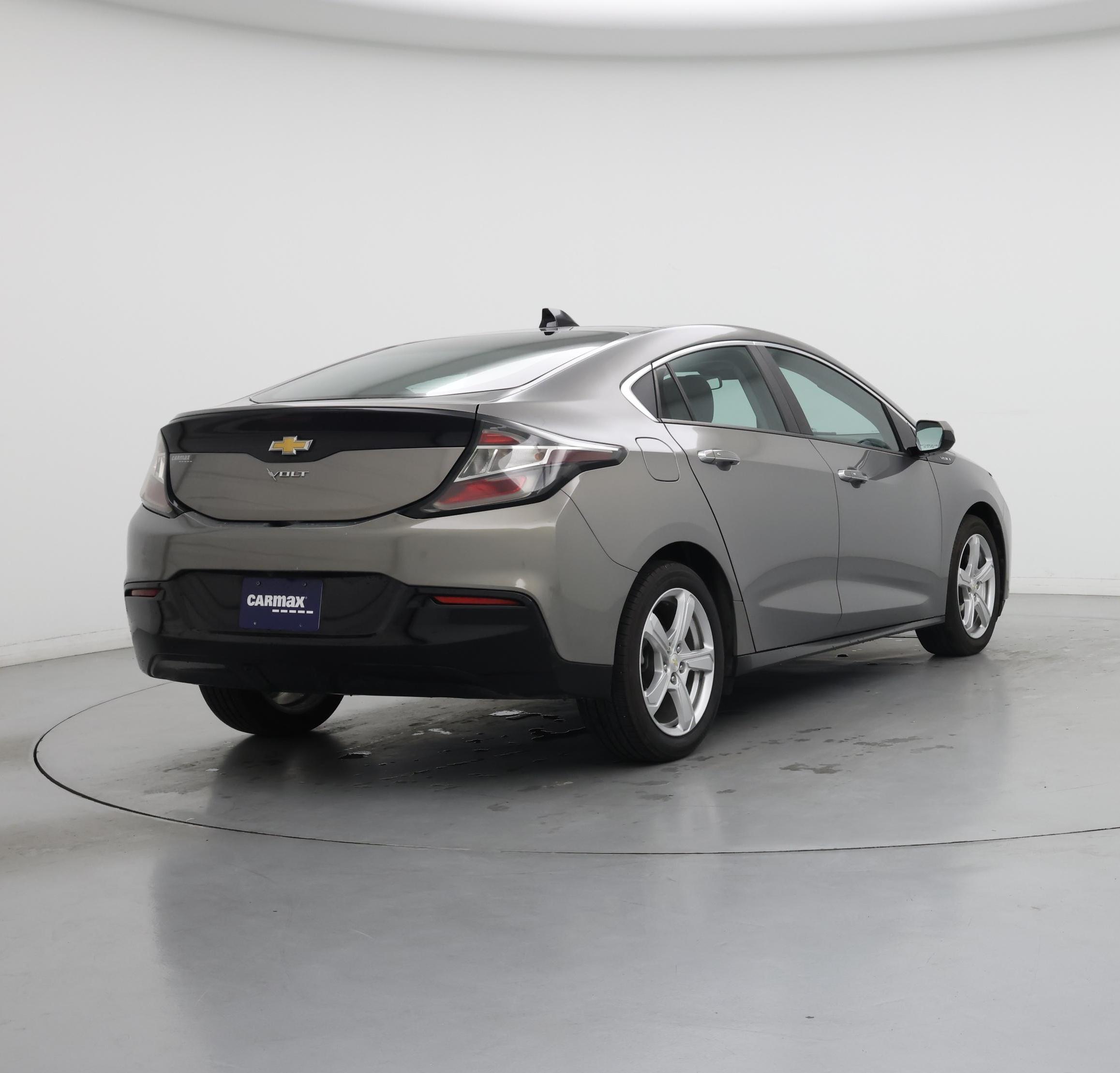 Thumbnail: 2017 Chevrolet Volt - 8