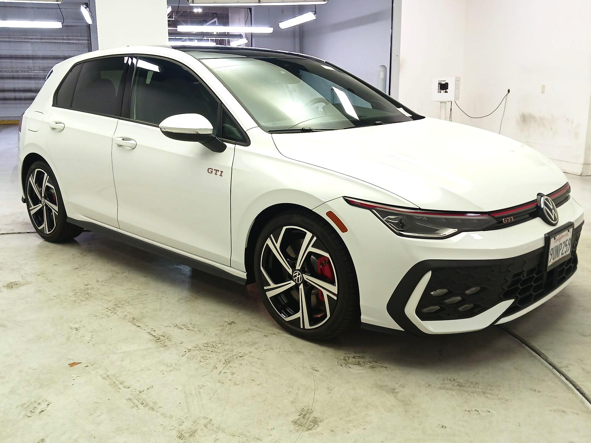 Thumbnail: 2025 Volkswagen Golf - 1