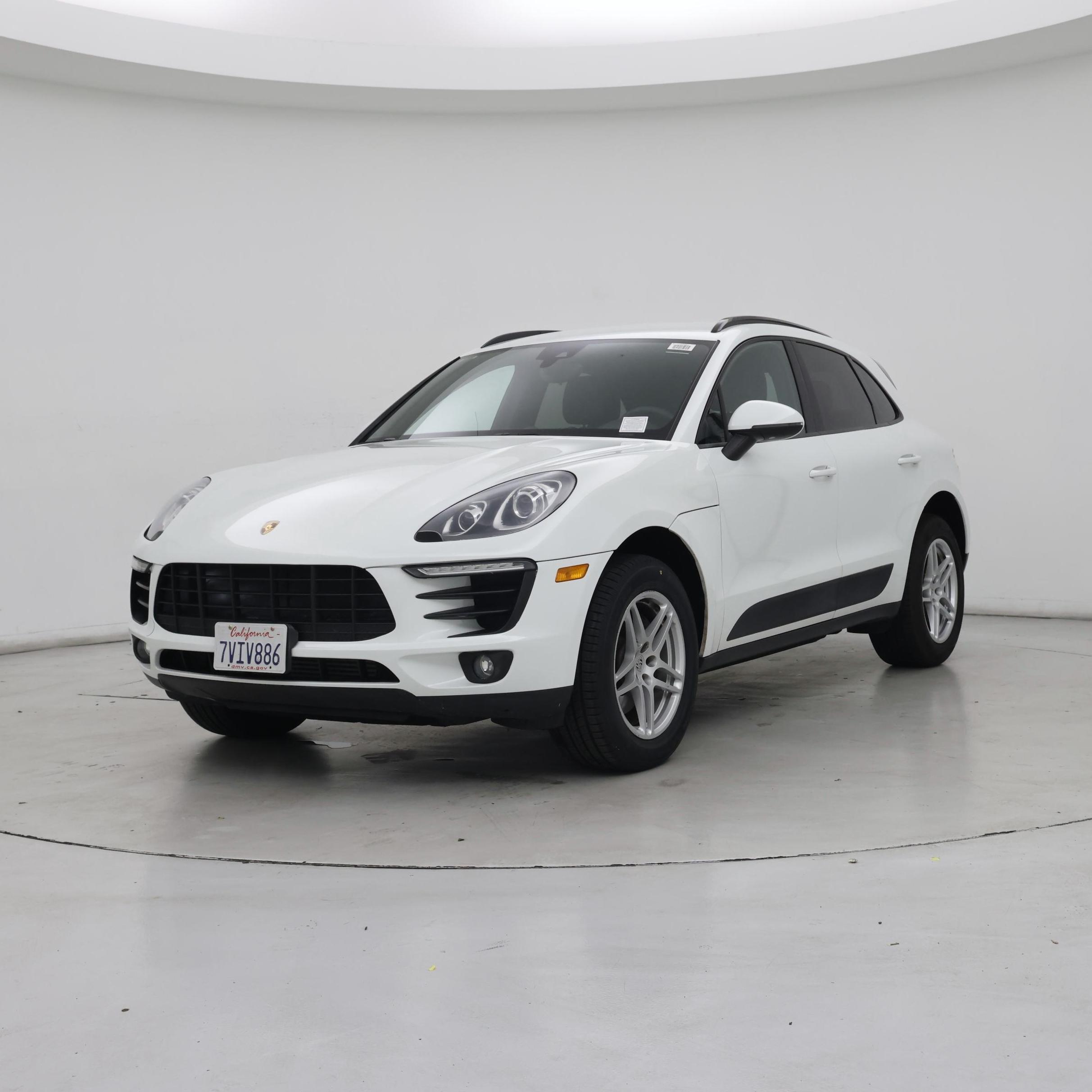 Thumbnail: 2017 Porsche Macan - 4