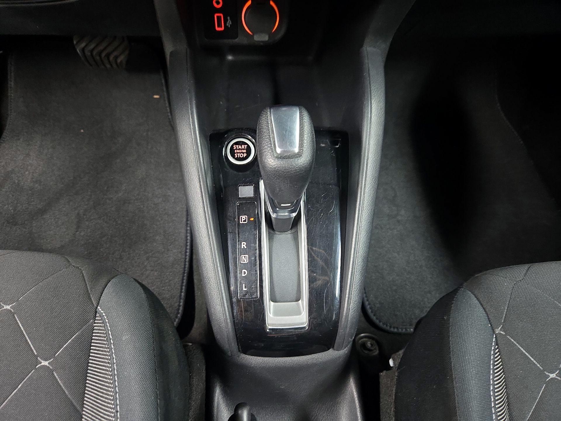 Thumbnail: 2020 Nissan Kicks - 17