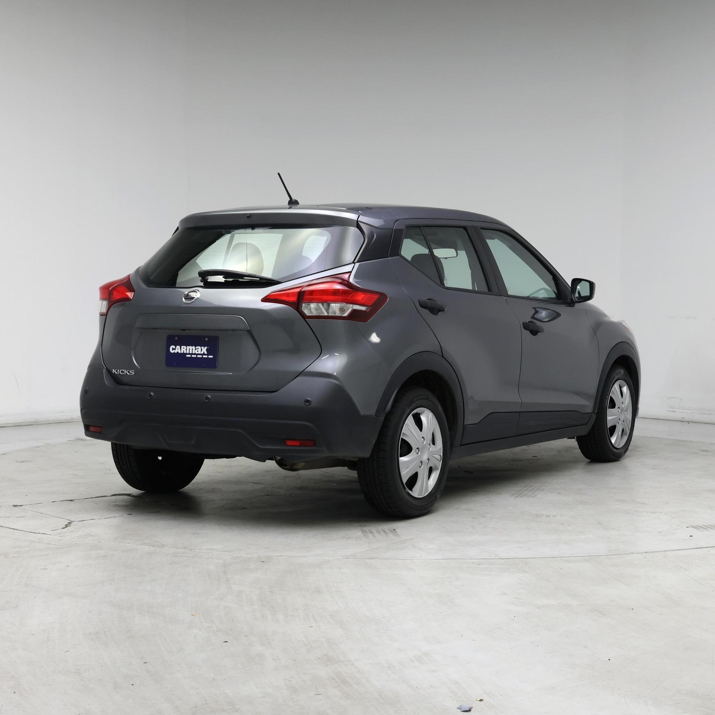 Thumbnail: 2020 Nissan Kicks - 8