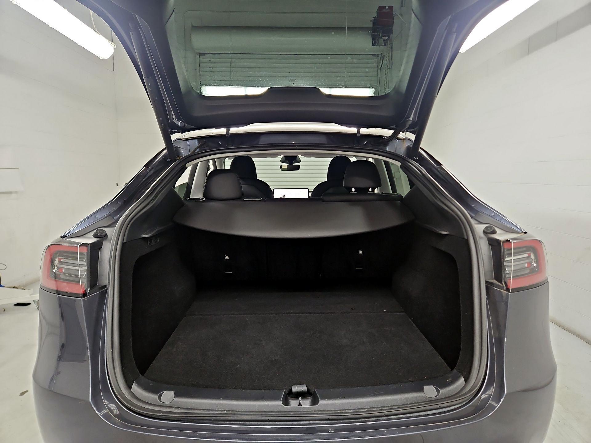 Thumbnail: 2023 Tesla Model Y - 20