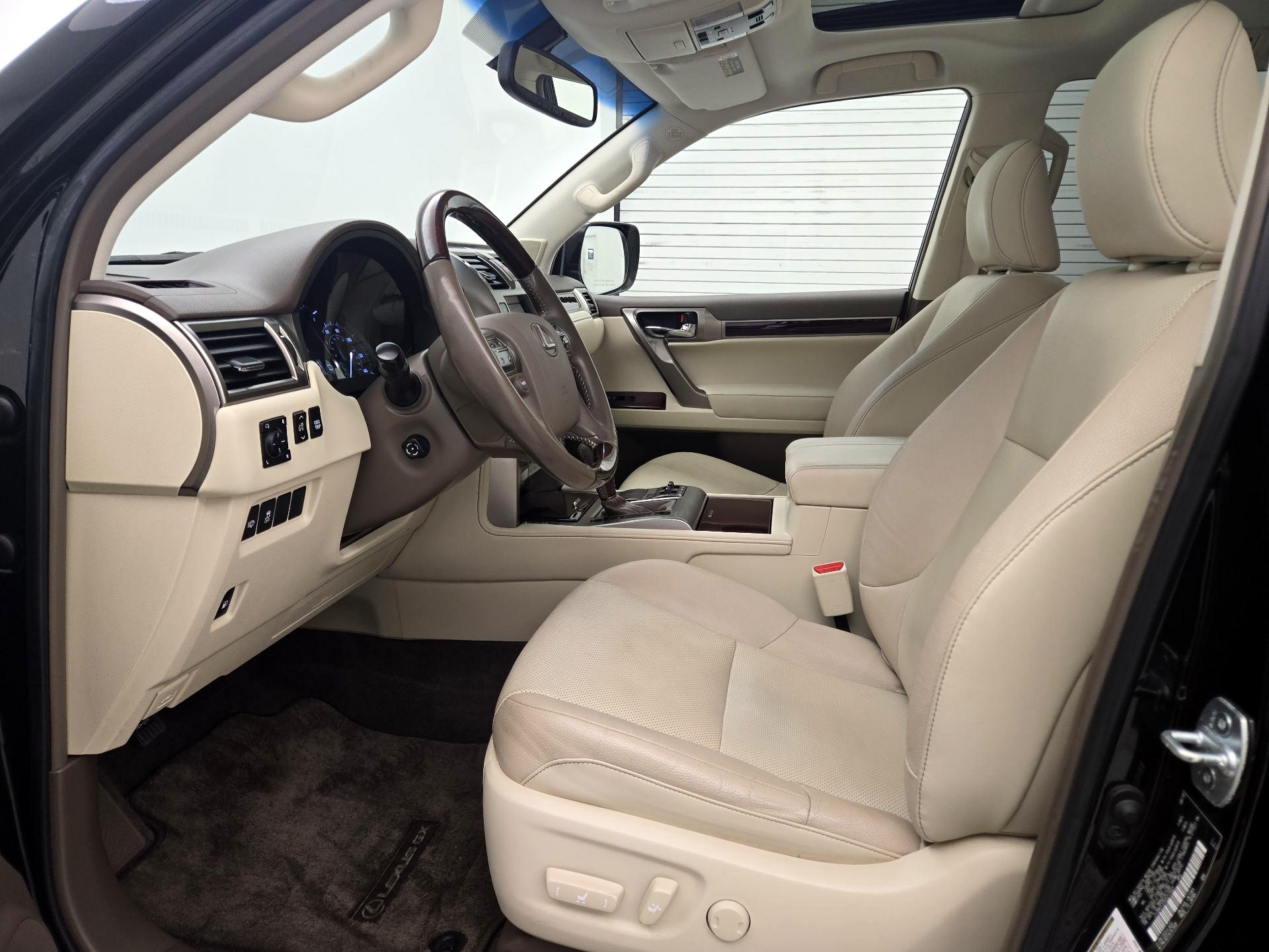 Thumbnail: 2019 Lexus GX - 11