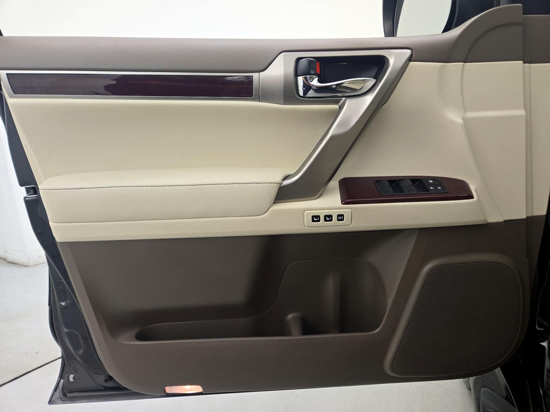 Thumbnail: 2019 Lexus GX - 12