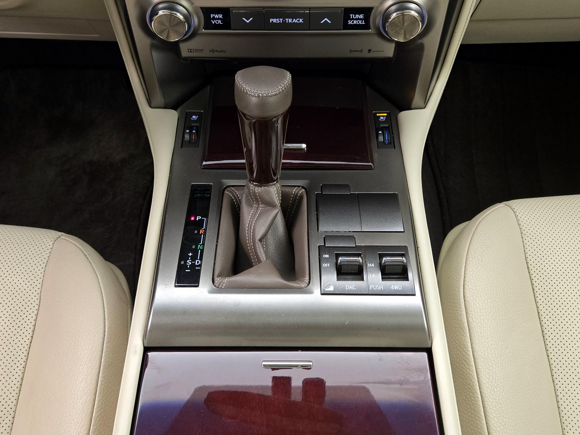 Thumbnail: 2019 Lexus GX - 18