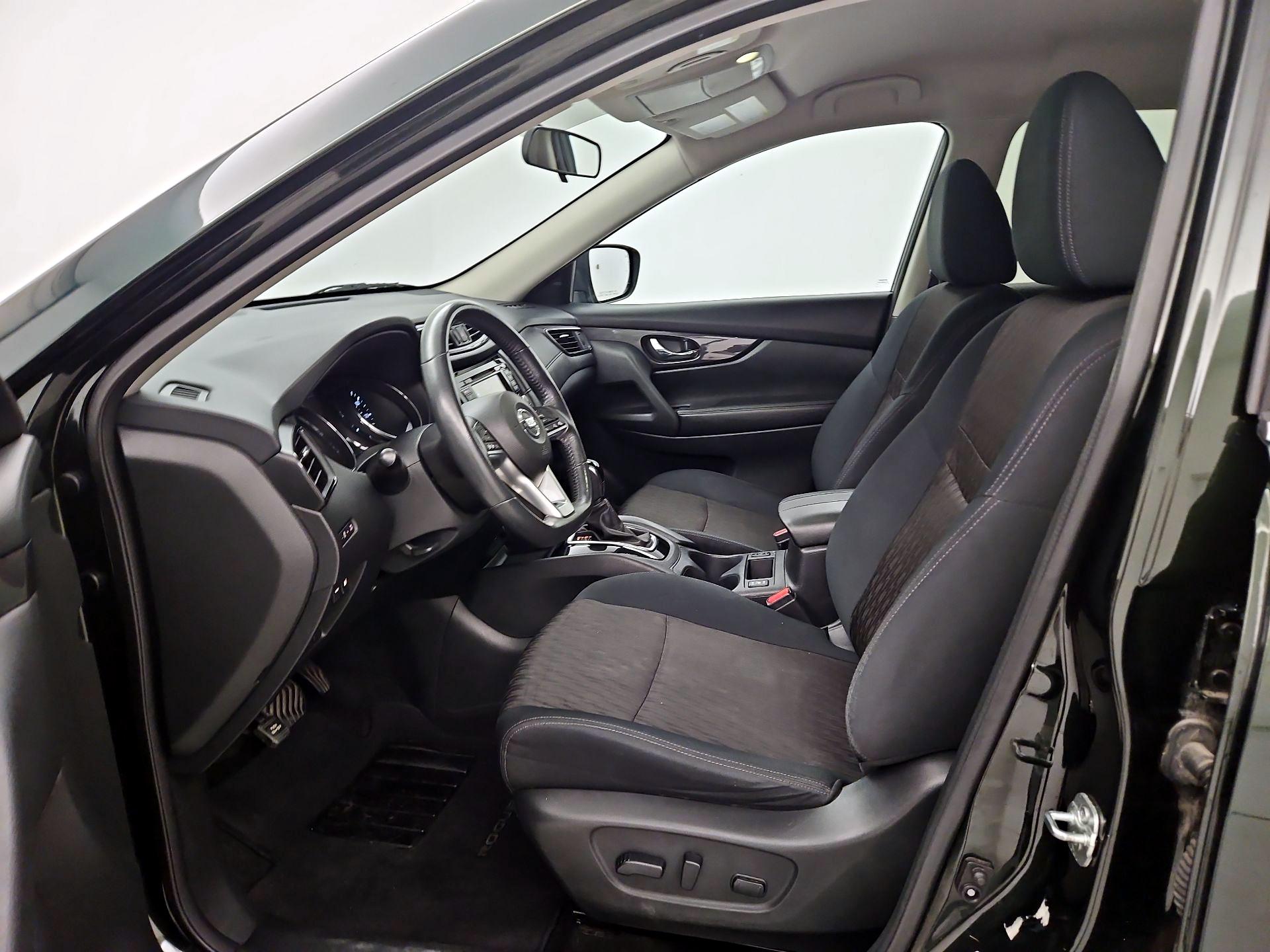 Thumbnail: 2018 Nissan Rogue - 11