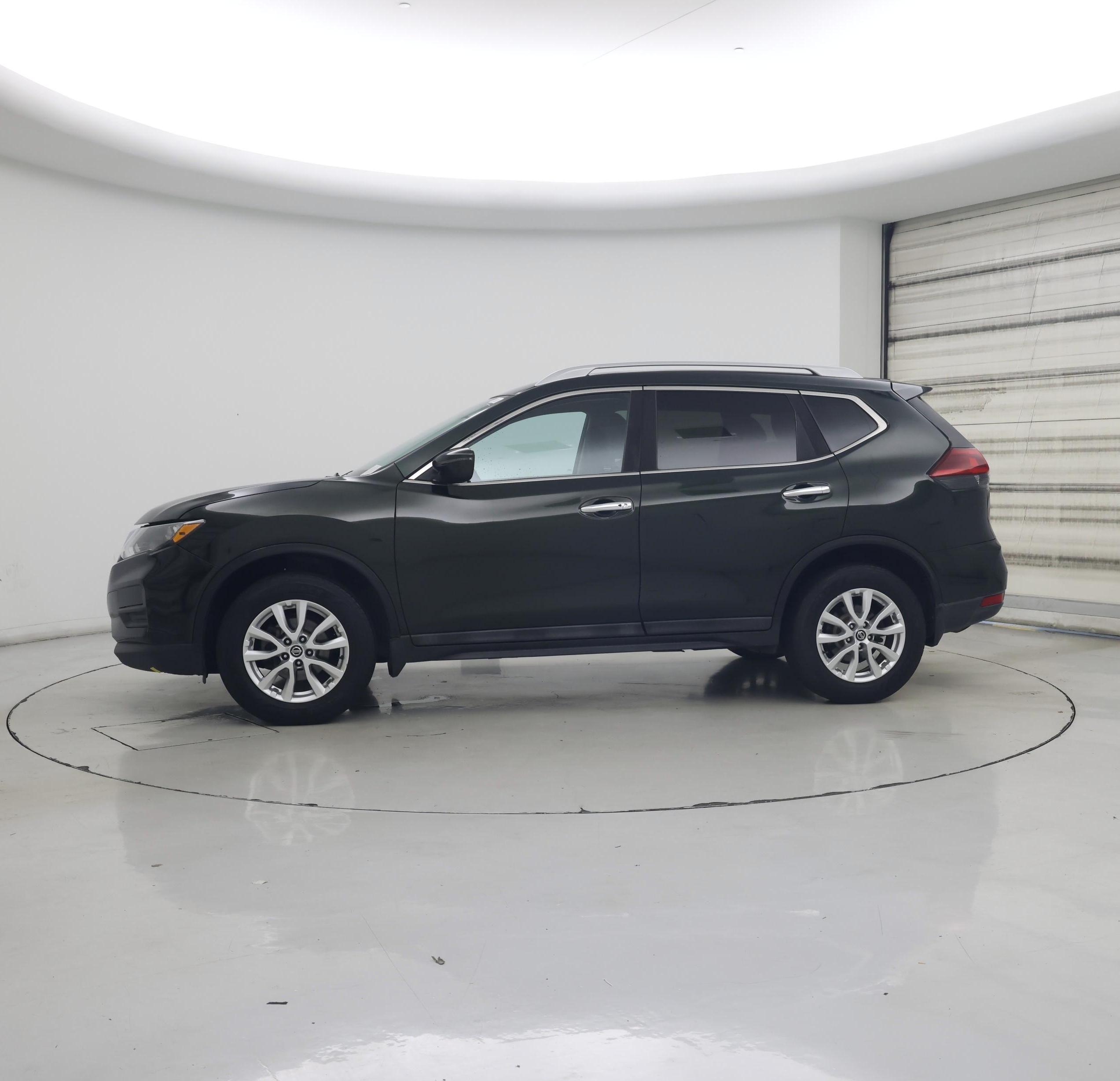 Thumbnail: 2018 Nissan Rogue - 3