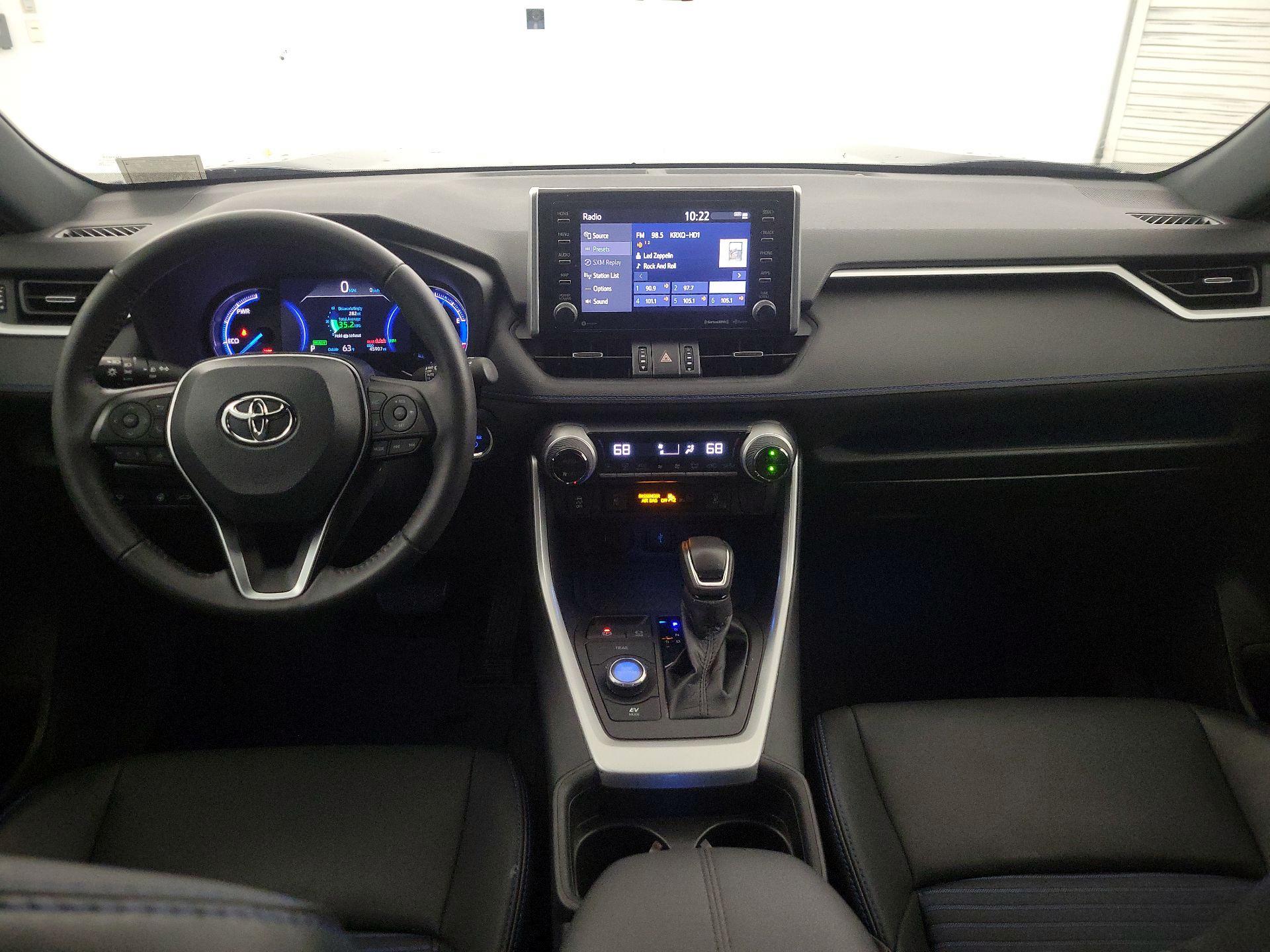 Thumbnail: 2021 Toyota RAV4 - 9