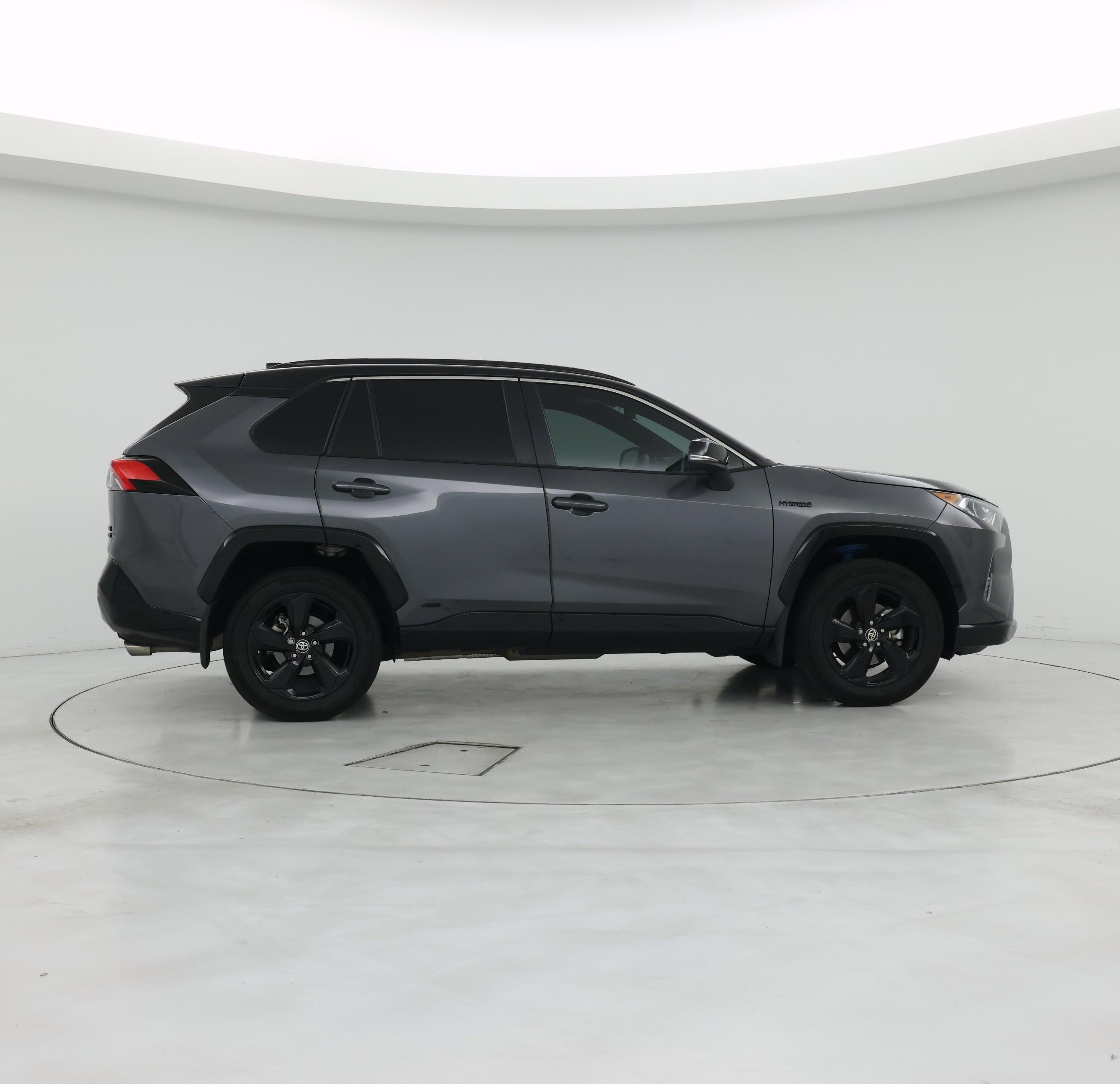 Thumbnail: 2021 Toyota RAV4 - 7