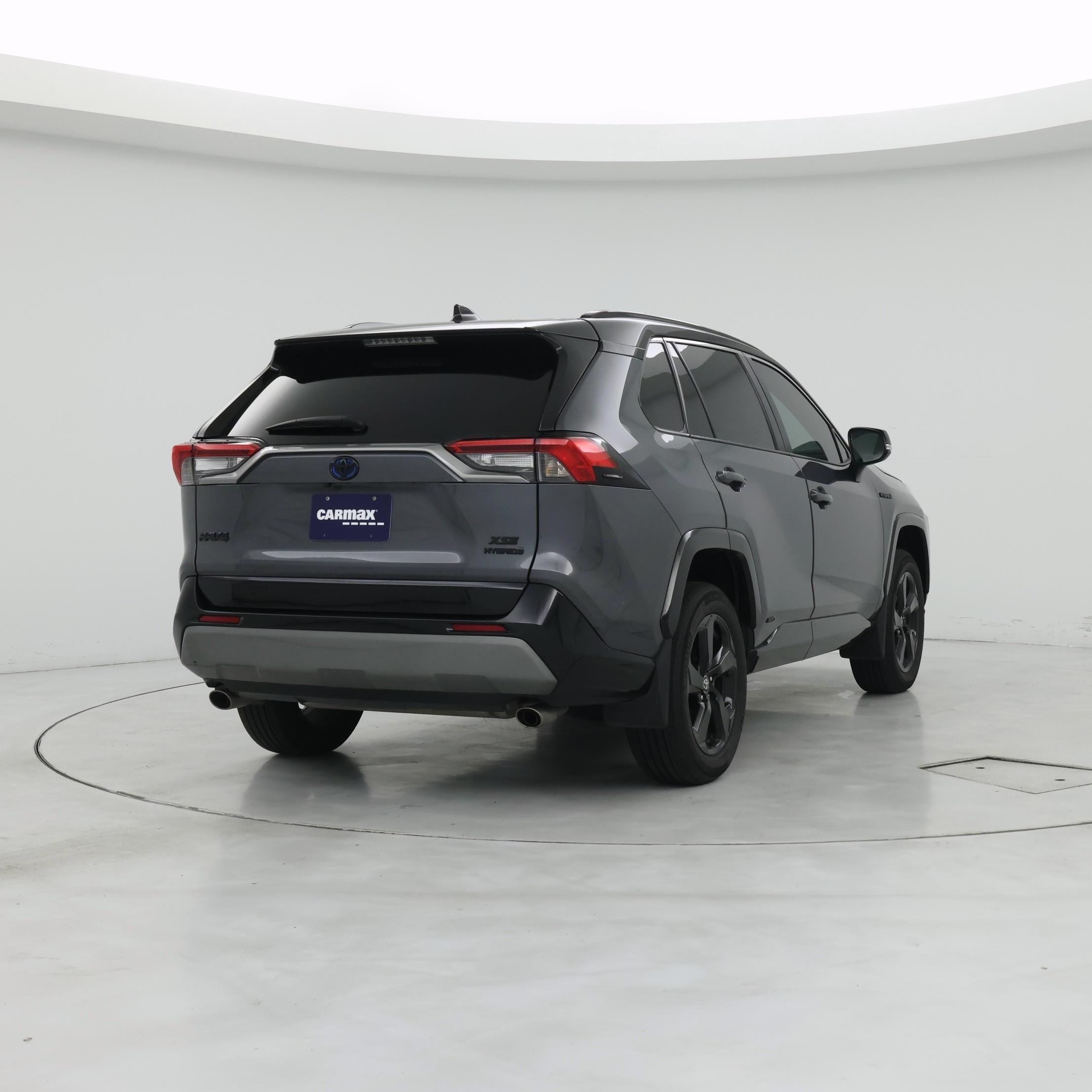 Thumbnail: 2021 Toyota RAV4 - 8